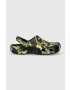 Crocs Šľapky Classic Spray Camo Clog 208261.001-001 pánske čierna farba 208261 - Pepit.sk