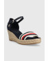 Tommy Hilfiger Sandále MID WEDGE CORPORATE dámske tmavomodrá farba na kline - Pepit.sk