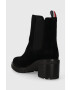 Tommy Hilfiger Semišové topánky chelsea ESSENTIAL MIDHEEL SUEDE BOOTIE dámske čierna farba na podpätku FW0FW07522 - Pepit.sk