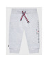 Tommy Hilfiger Teplákové nohavice Baby Essential KN0KN01281 Sivá Regular Fit - Pepit.sk