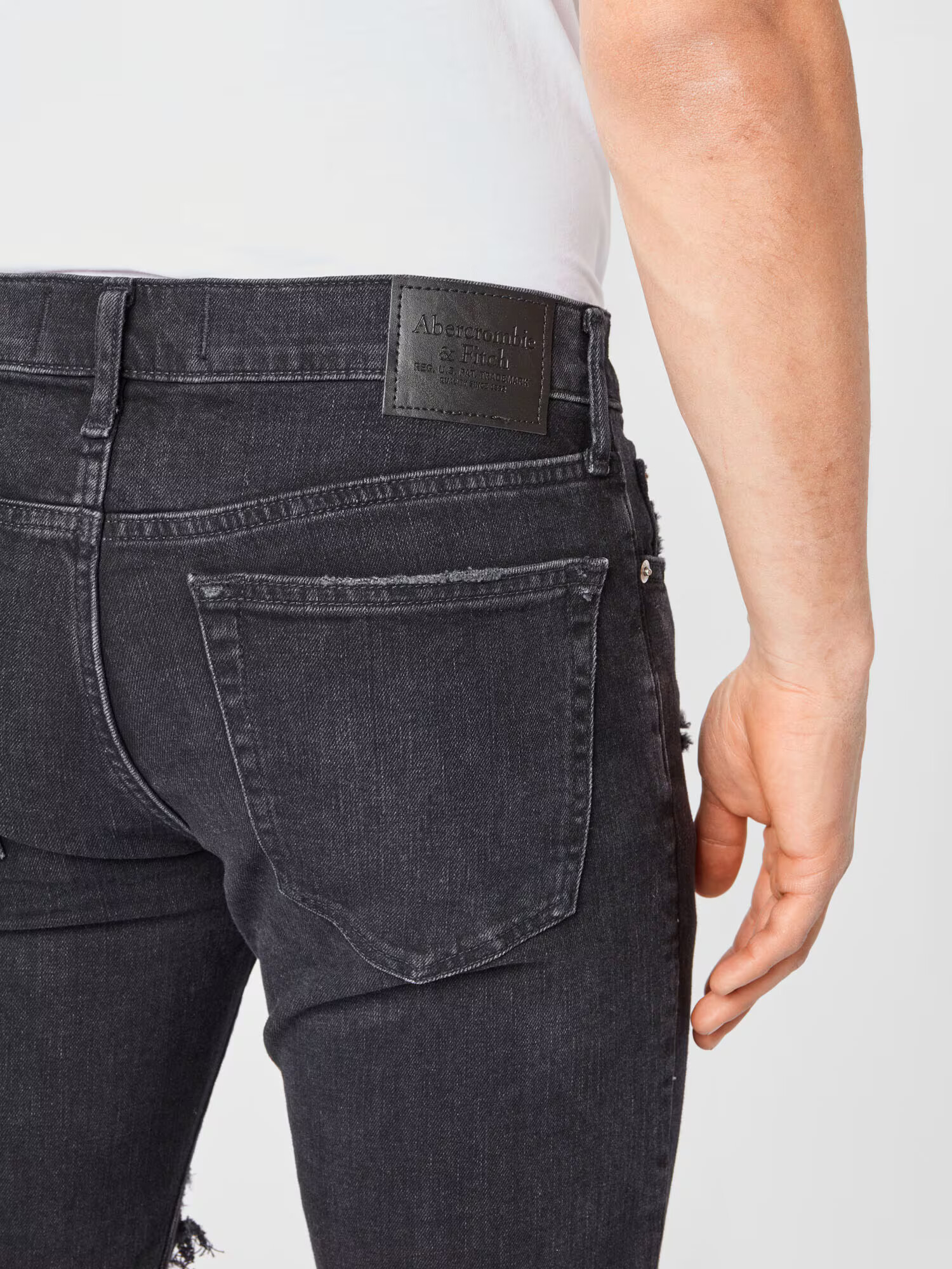 Abercrombie & Fitch Džínsy čierny denim - Pepit.sk