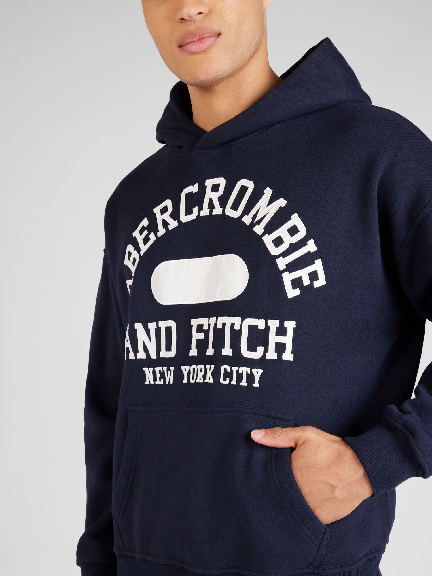 Abercrombie & Fitch Mikina námornícka modrá / šedobiela - Pepit.sk