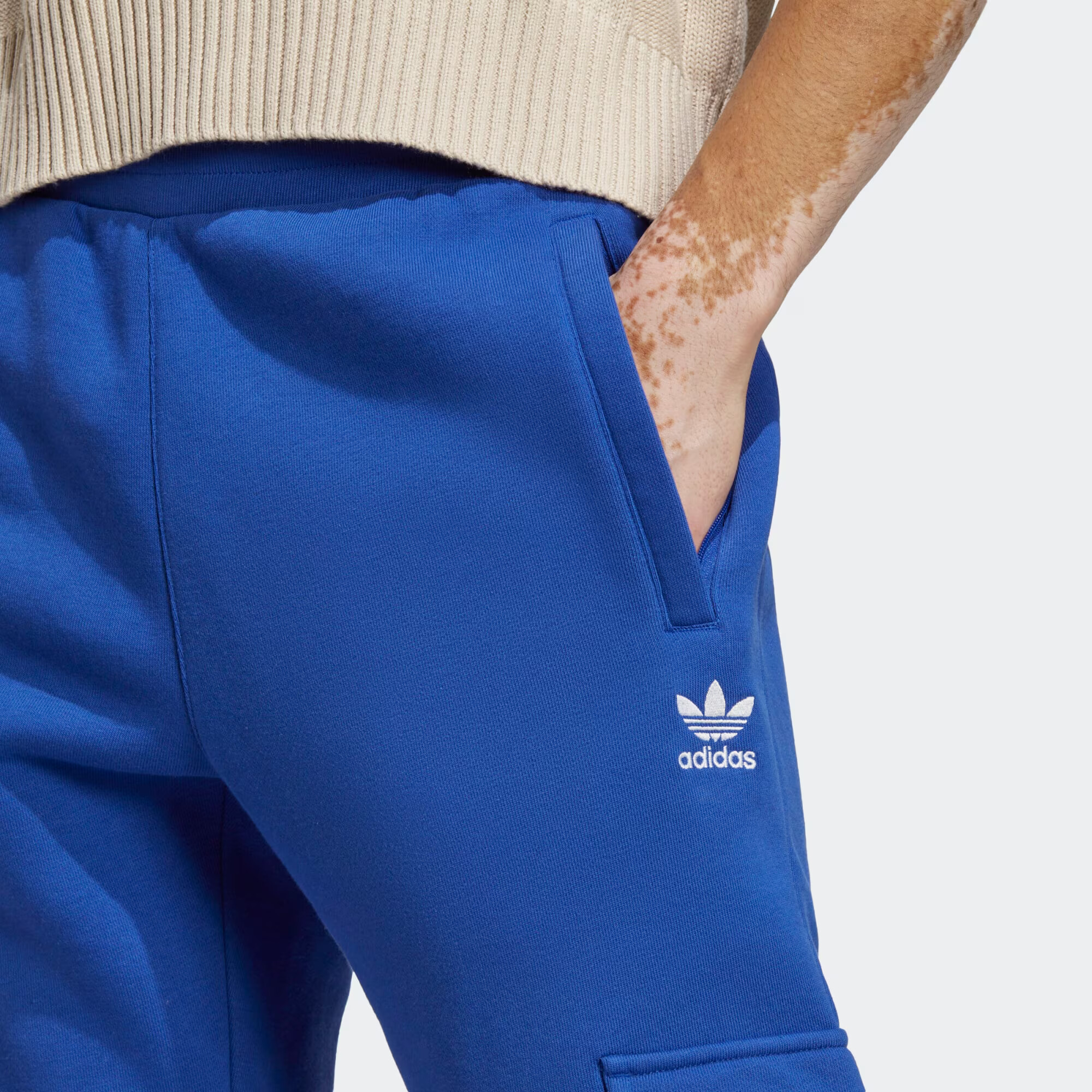 ADIDAS ORIGINALS Kapsáče kráľovská modrá / biela - Pepit.sk