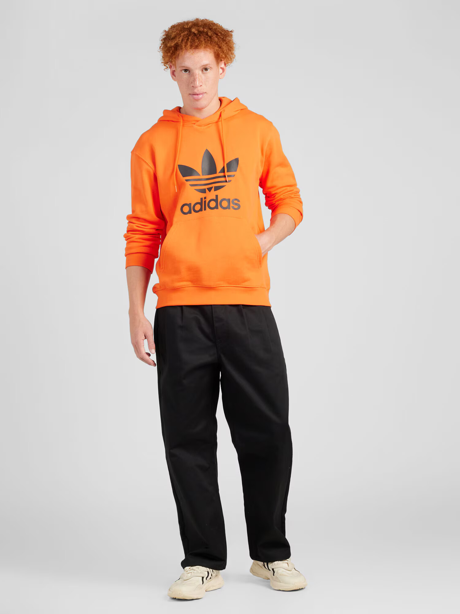 ADIDAS ORIGINALS Mikina 'Adicolor Classics Trefoil' svetlooranžová / čierna - Pepit.sk