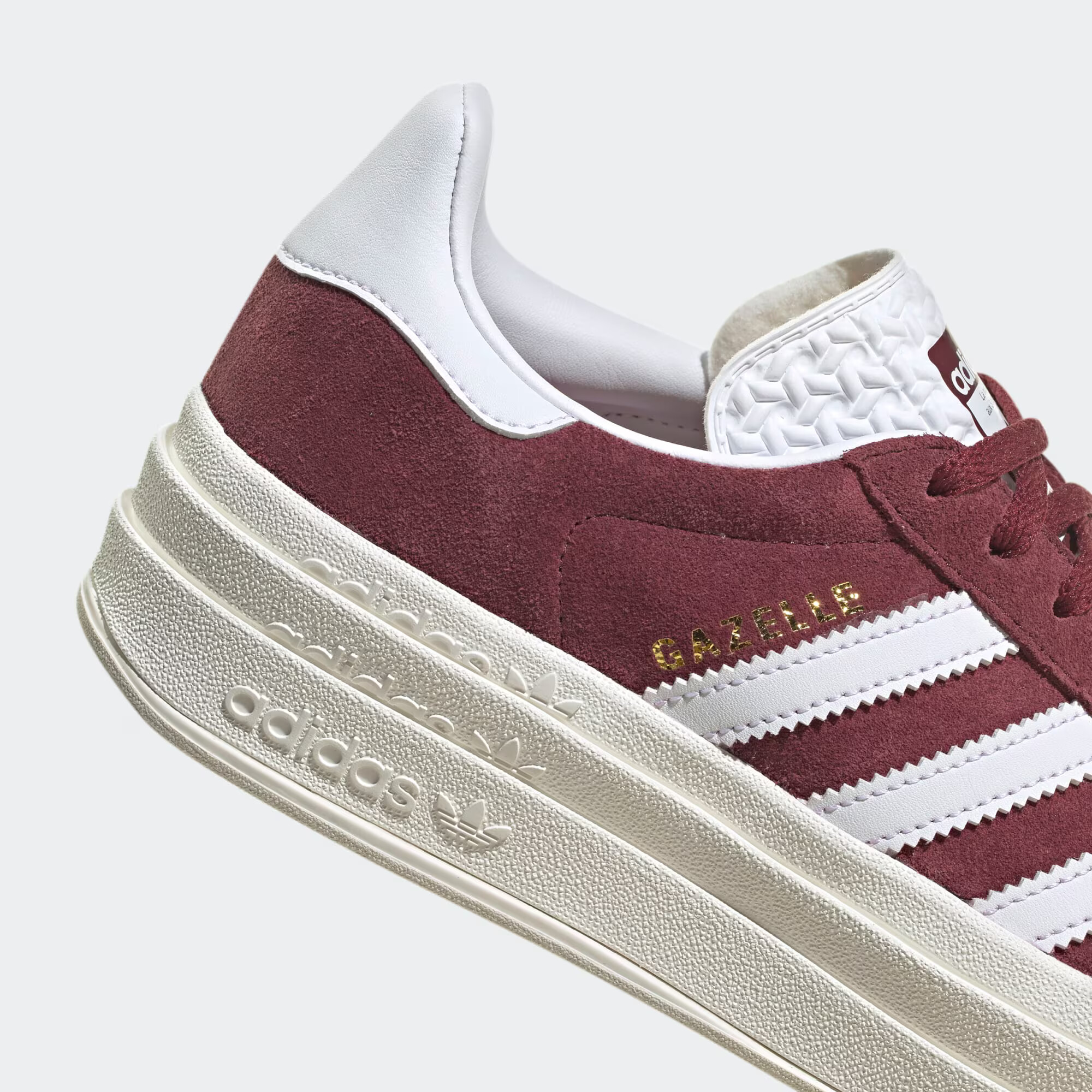 ADIDAS ORIGINALS Nízke tenisky 'Gazelle Bold' zlatá / tmavočervená / biela - Pepit.sk