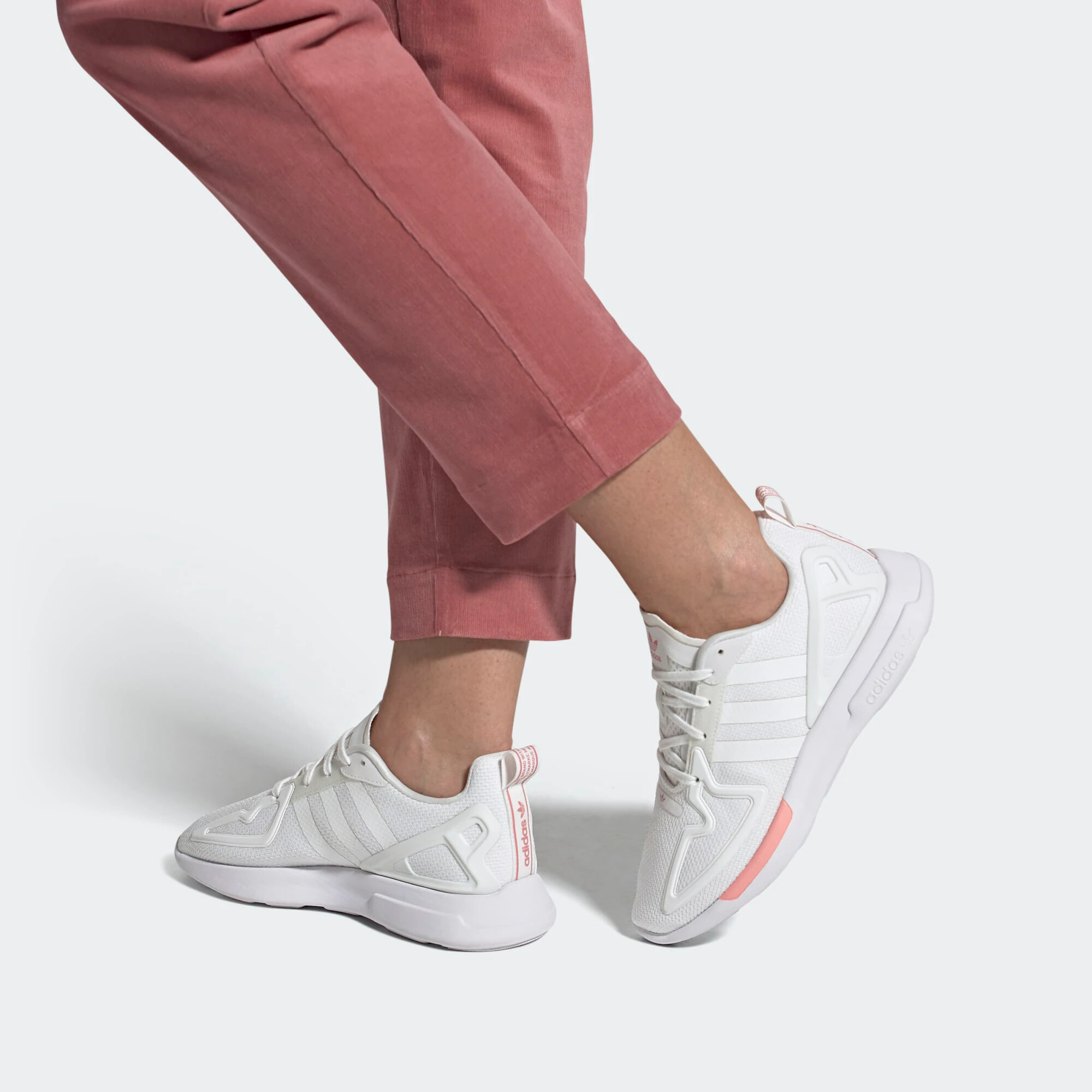 ADIDAS ORIGINALS Nízke tenisky 'ZX 2K Flux' sivá / lososová / biela - Pepit.sk