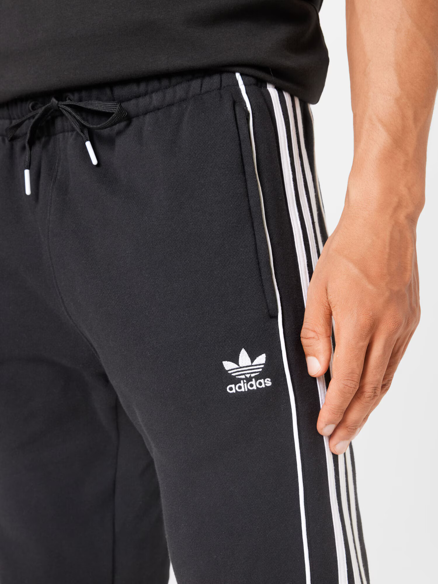 ADIDAS ORIGINALS Nohavice 'Rekive' čierna / biela - Pepit.sk