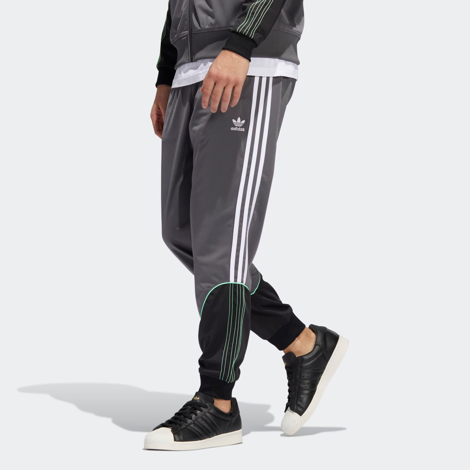 ADIDAS ORIGINALS Nohavice sivá / zelená / čierna / biela - Pepit.sk