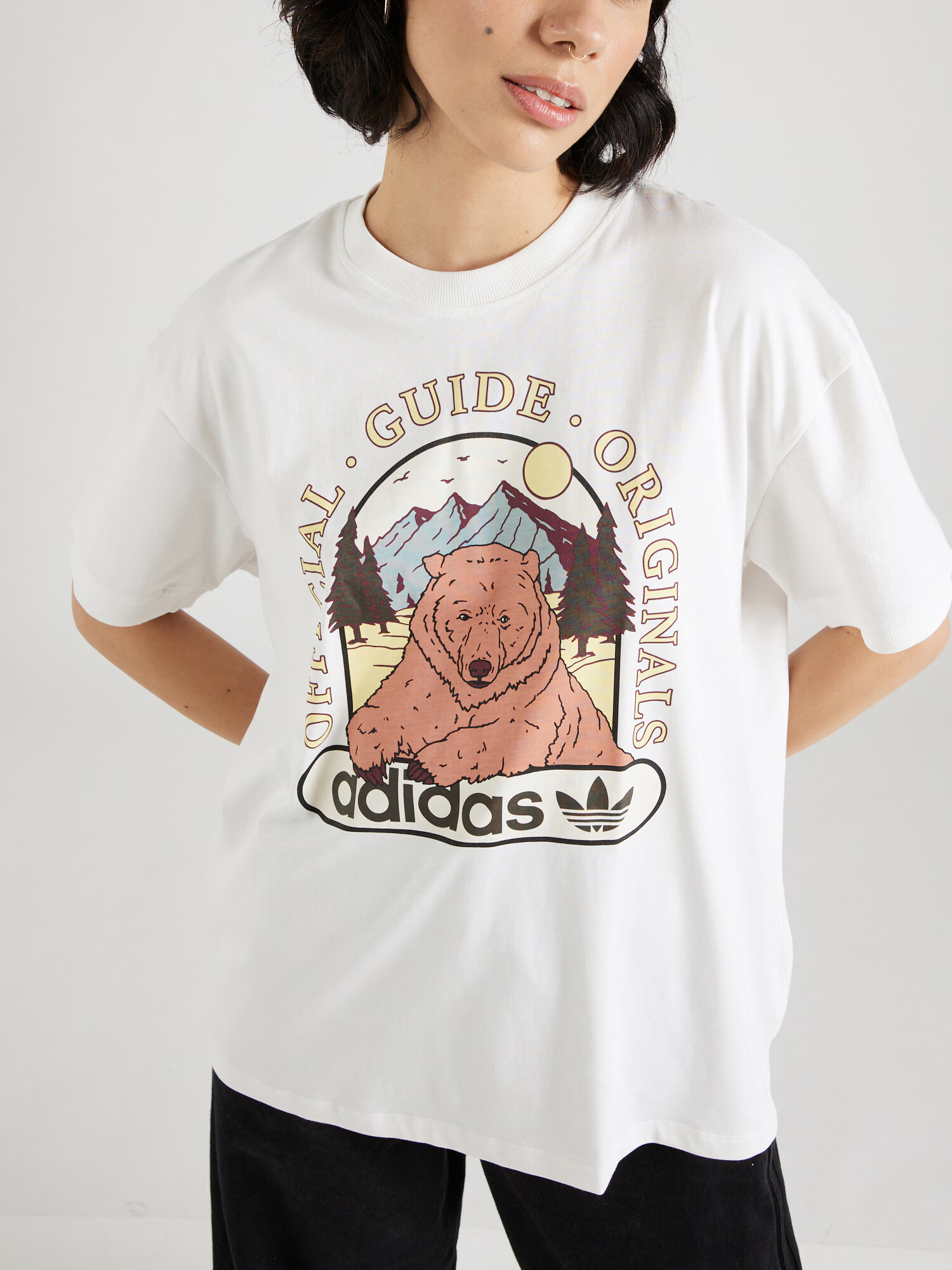 ADIDAS ORIGINALS Tričko 'Bear Graphic' svetlohnedá / svetložltá / čierna / biela - Pepit.sk