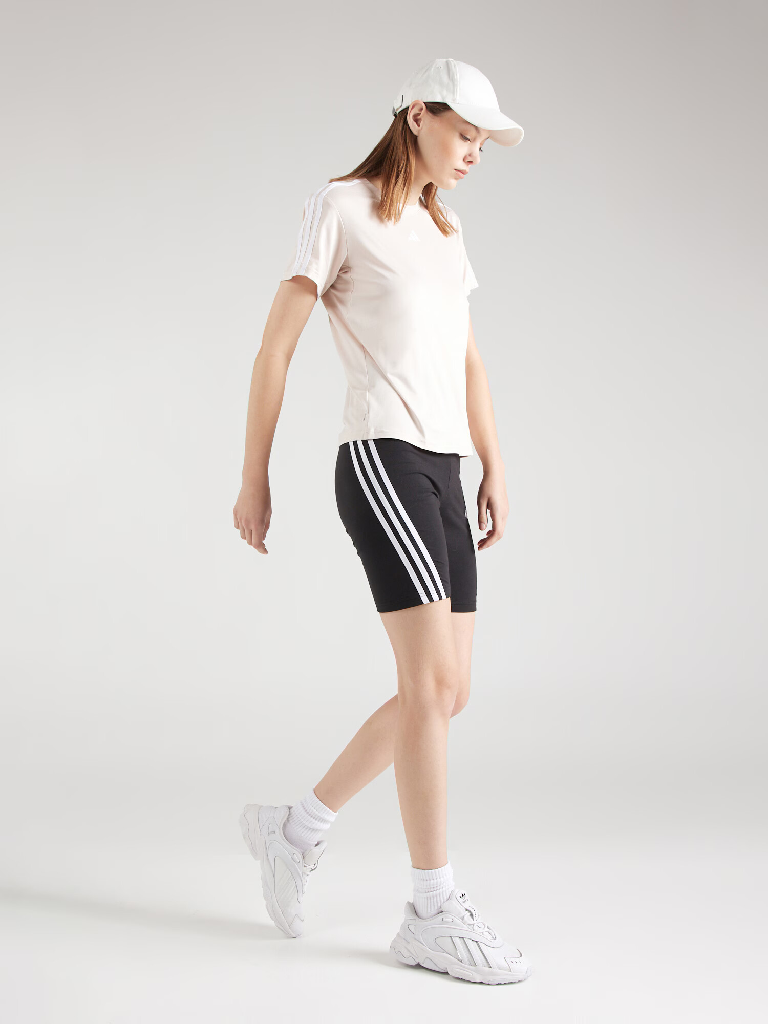 ADIDAS PERFORMANCE Funkčné tričko 'Train Essentials' nebielená / biela - Pepit.sk