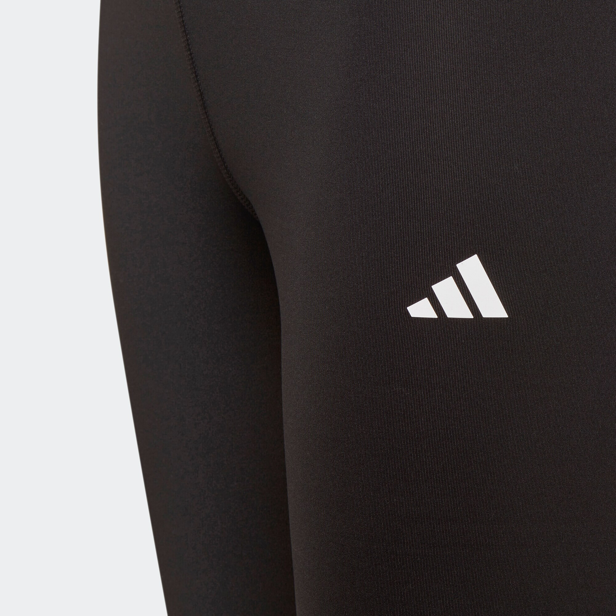 ADIDAS SPORTSWEAR Športové nohavice 'Aeroready Techfit' čierna / biela - Pepit.sk