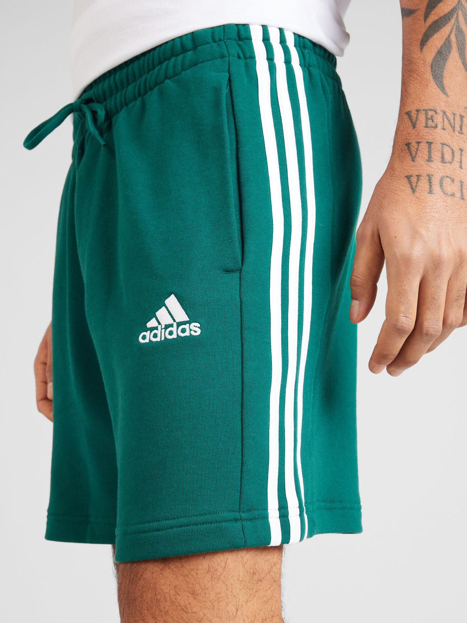 ADIDAS SPORTSWEAR Športové nohavice 'Essentials' zelená / biela - Pepit.sk