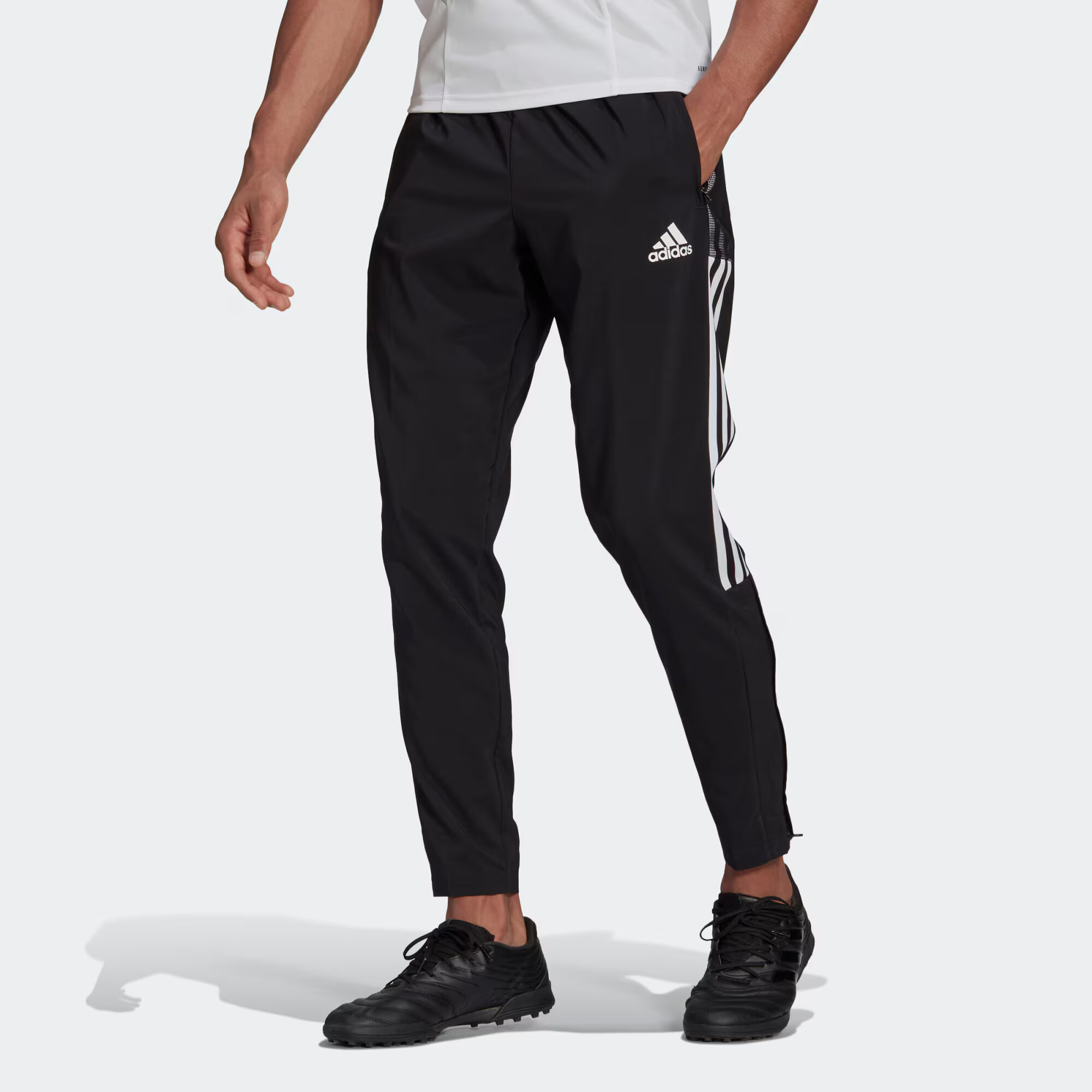 ADIDAS SPORTSWEAR Športové nohavice 'Tiro 21' čierna / biela - Pepit.sk