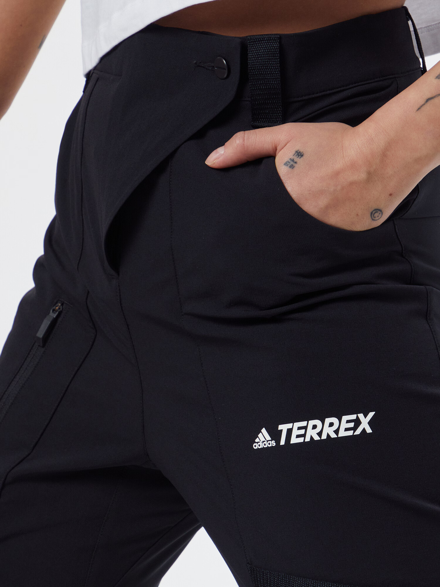 ADIDAS TERREX Outdoorové nohavice 'Zupahike' čierna / biela - Pepit.sk