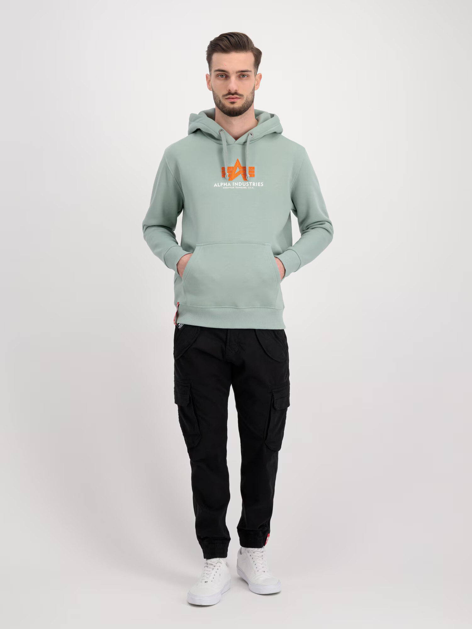 ALPHA INDUSTRIES Mikina pastelovo zelená / oranžová / biela - Pepit.sk