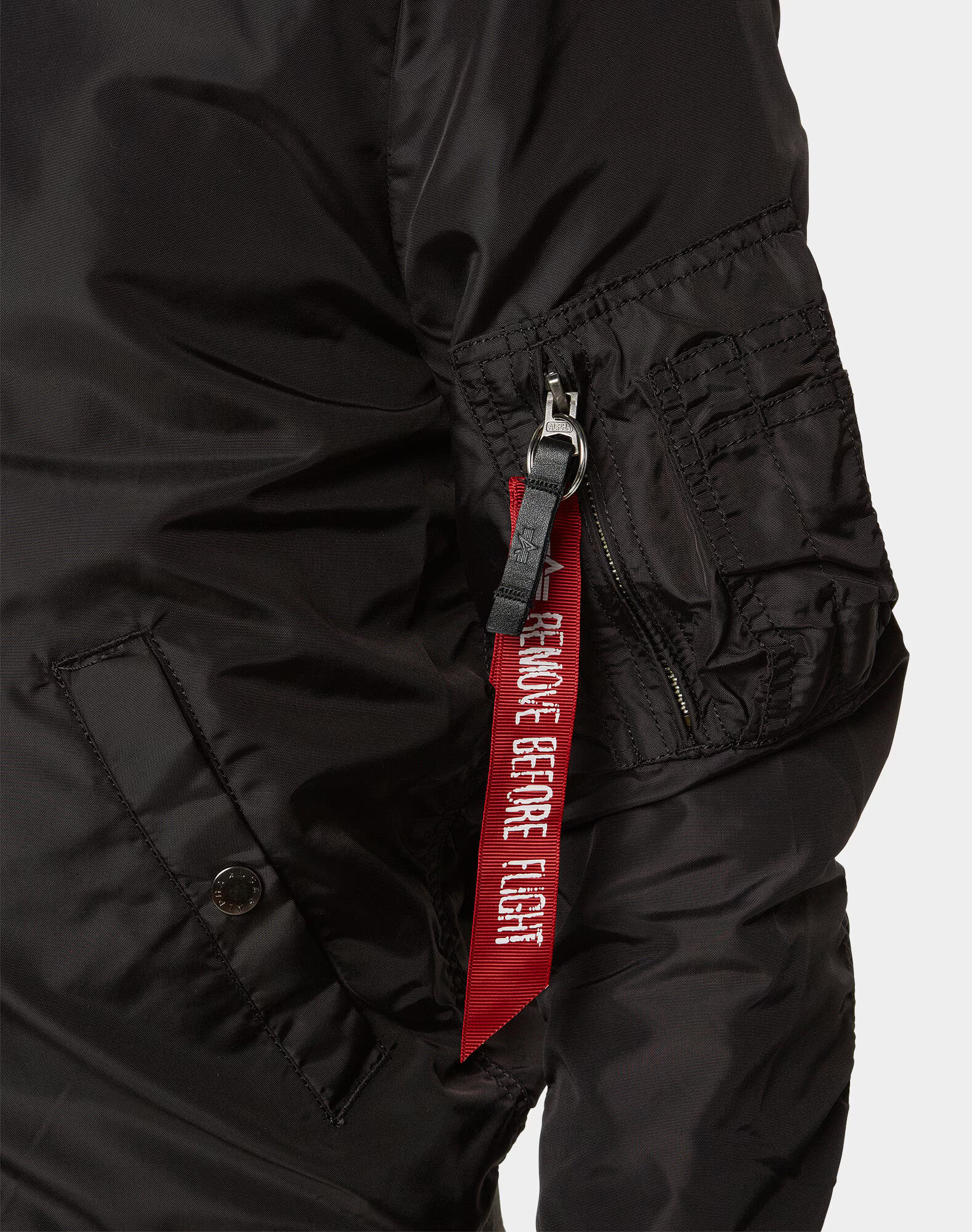 ALPHA INDUSTRIES Prechodná bunda 'MA-1 TT' čierna - Pepit.sk