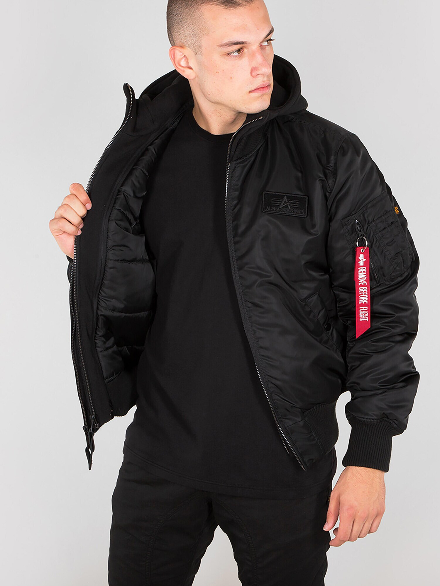 ALPHA INDUSTRIES Prechodná bunda 'MA-1 D-Tec SE' čierna / biela - Pepit.sk