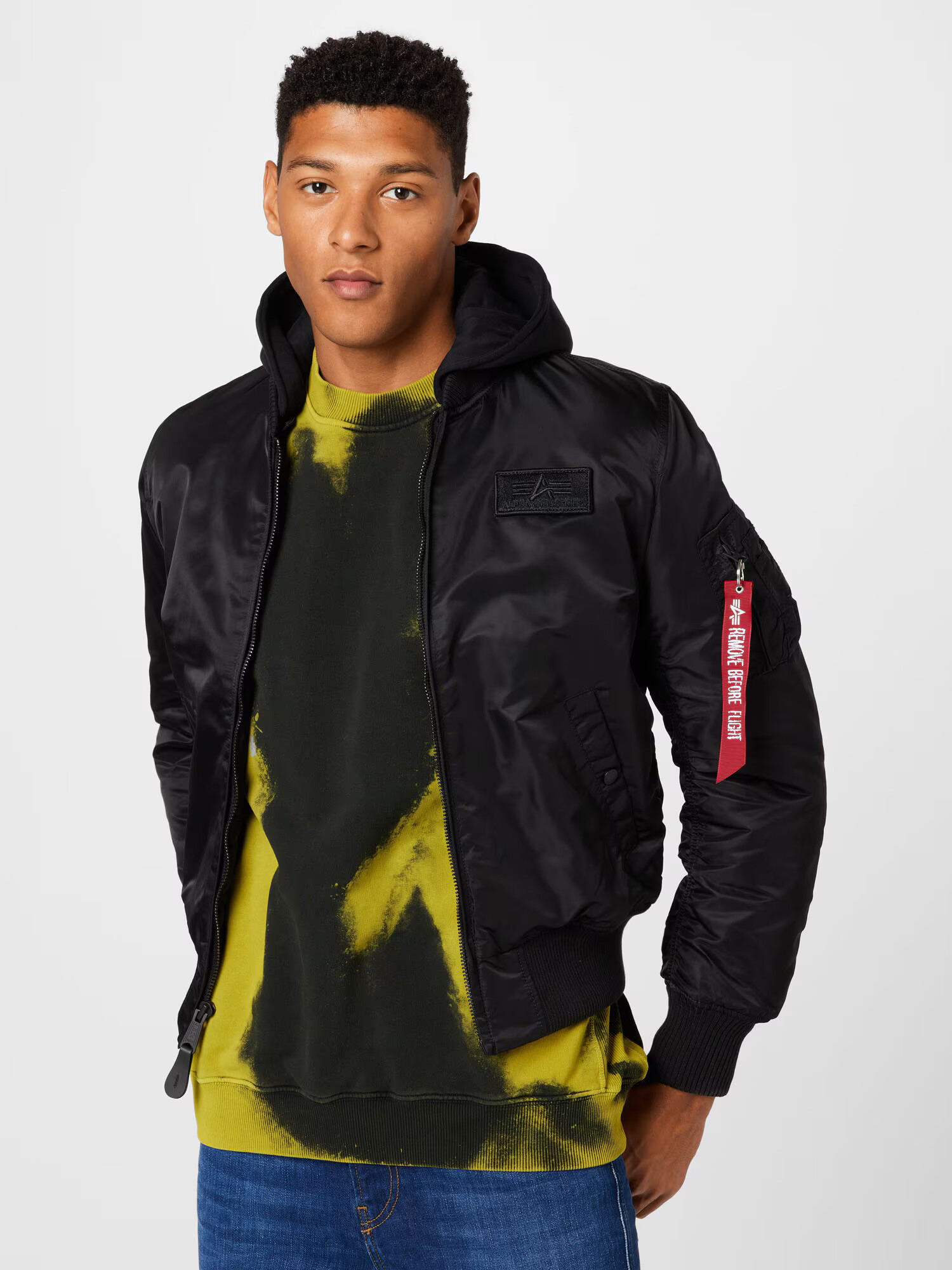 ALPHA INDUSTRIES Prechodná bunda 'MA-1 ZH' červená / čierna / biela - Pepit.sk