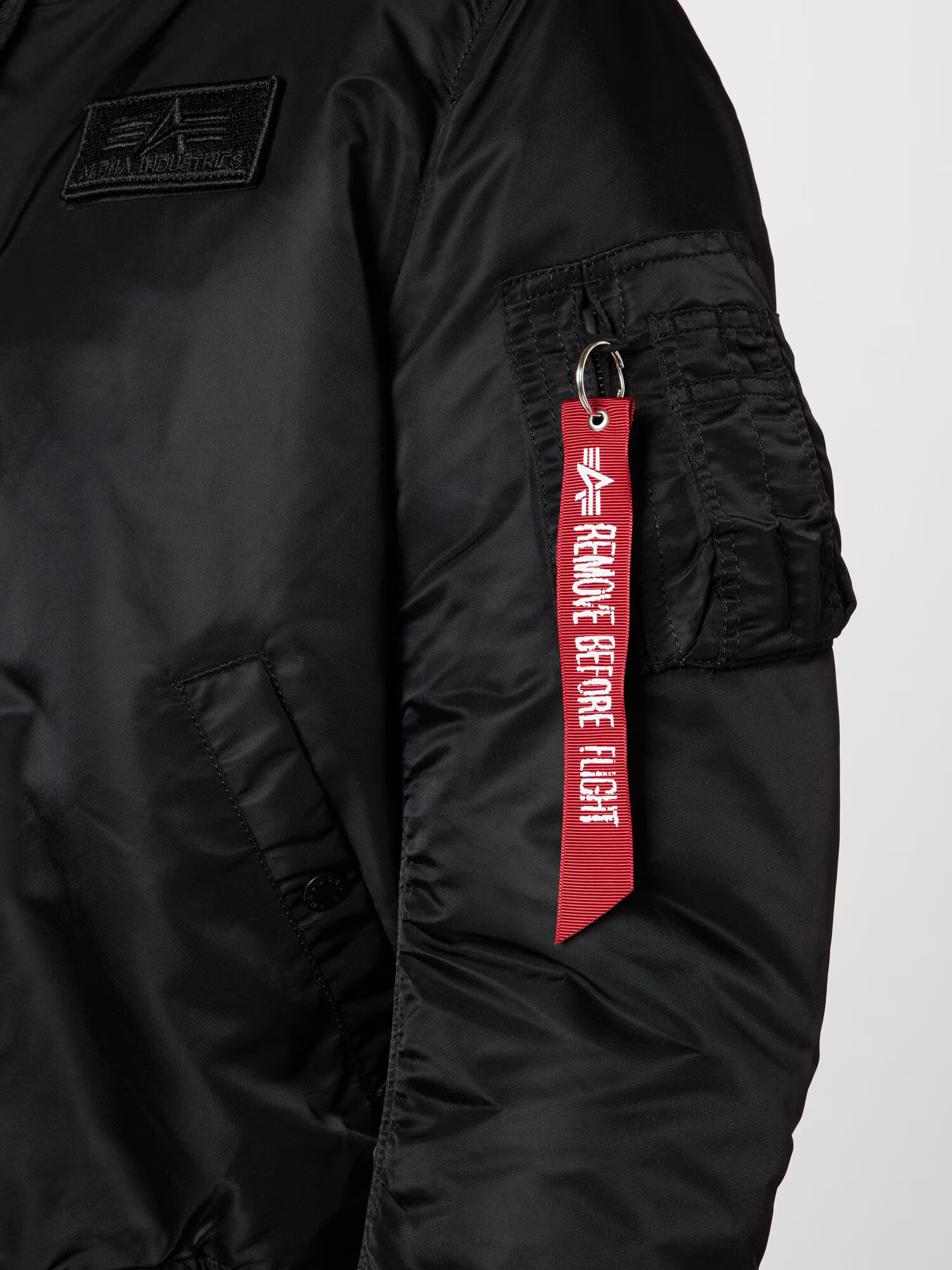 ALPHA INDUSTRIES Prechodná bunda 'MA-1 ZH' červená / čierna / biela - Pepit.sk