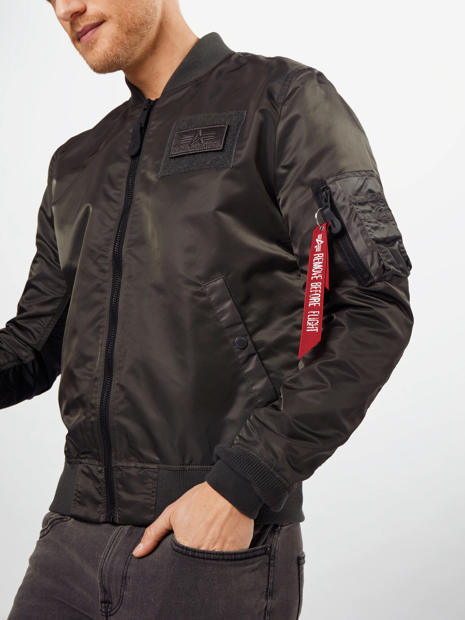 ALPHA INDUSTRIES Prechodná bunda tmavosivá / čierna - Pepit.sk