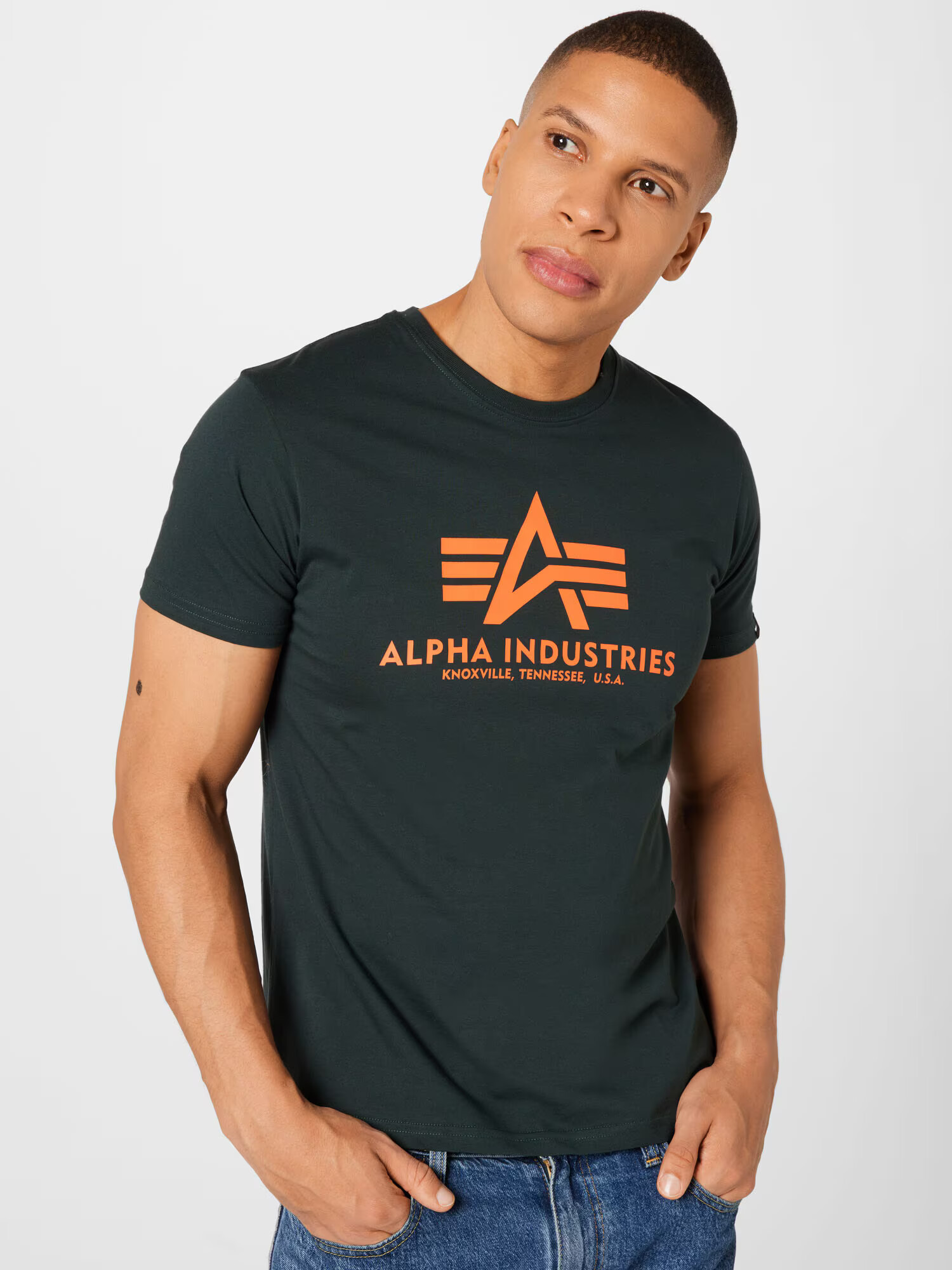 ALPHA INDUSTRIES Tričko jedľová / svetlooranžová / čierna / biela - Pepit.sk