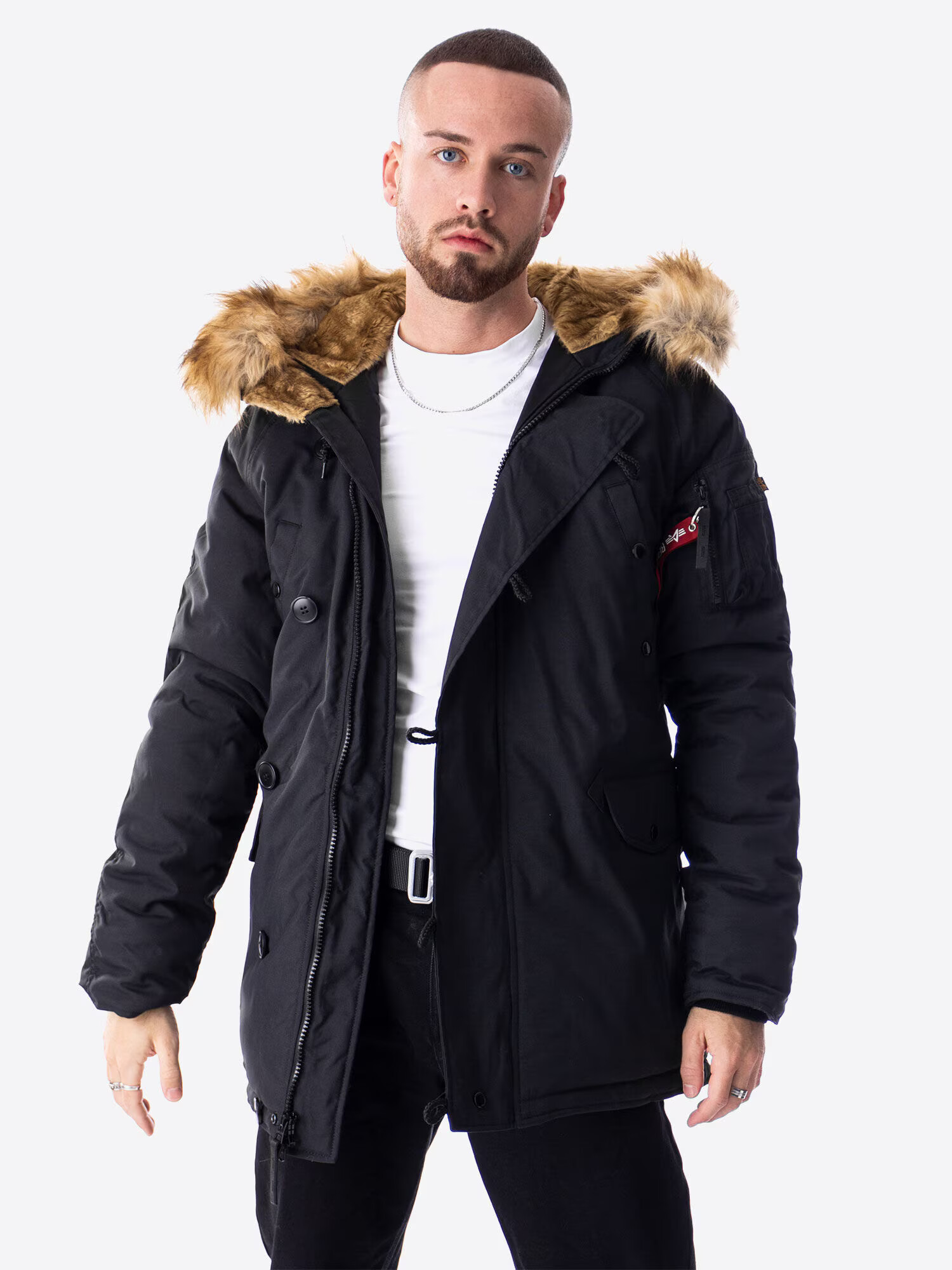 ALPHA INDUSTRIES Zimná bunda 'Explorer' čierna - Pepit.sk