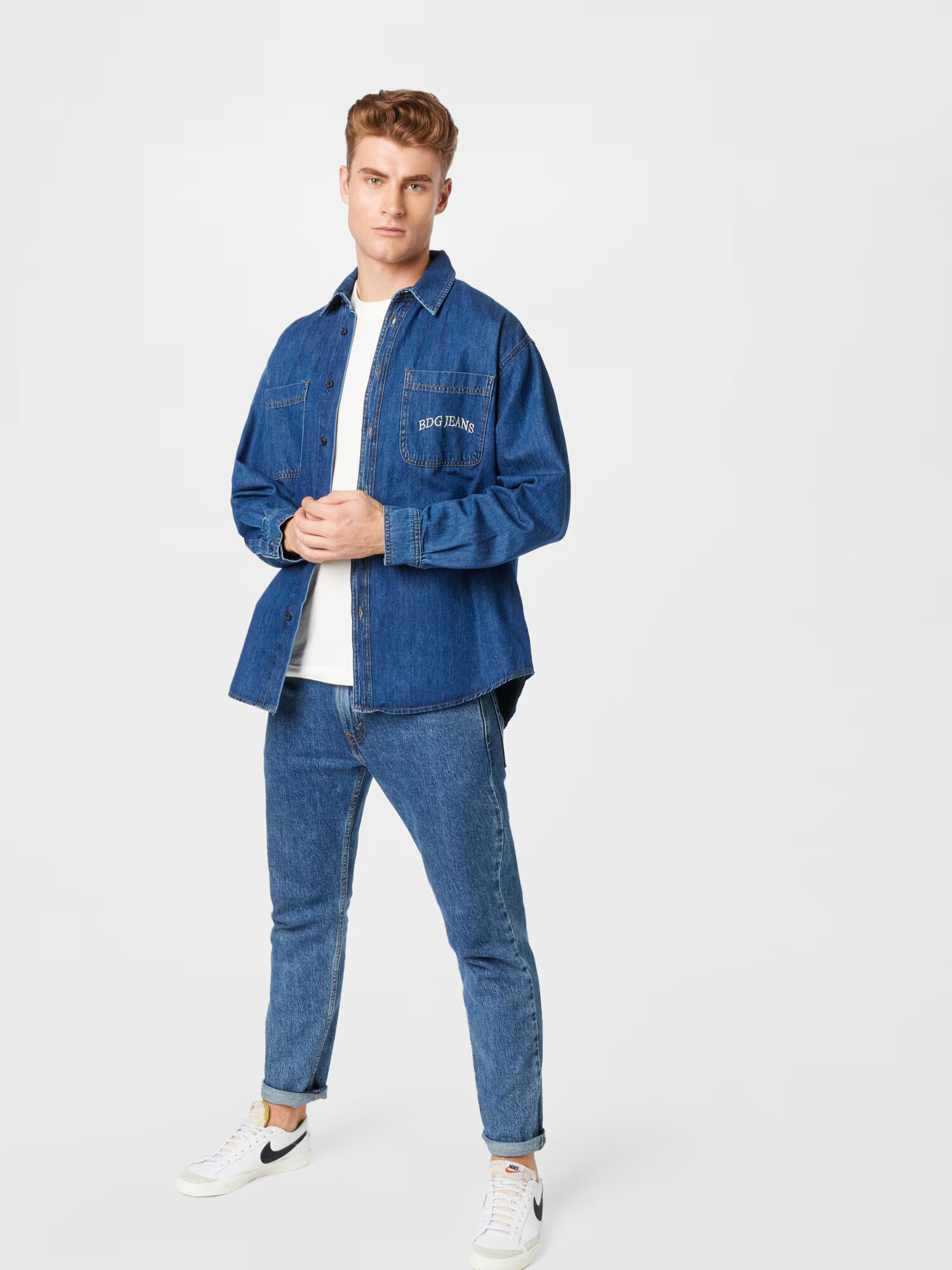 BDG Urban Outfitters Prechodná bunda modrá denim / červená / čierna / biela - Pepit.sk