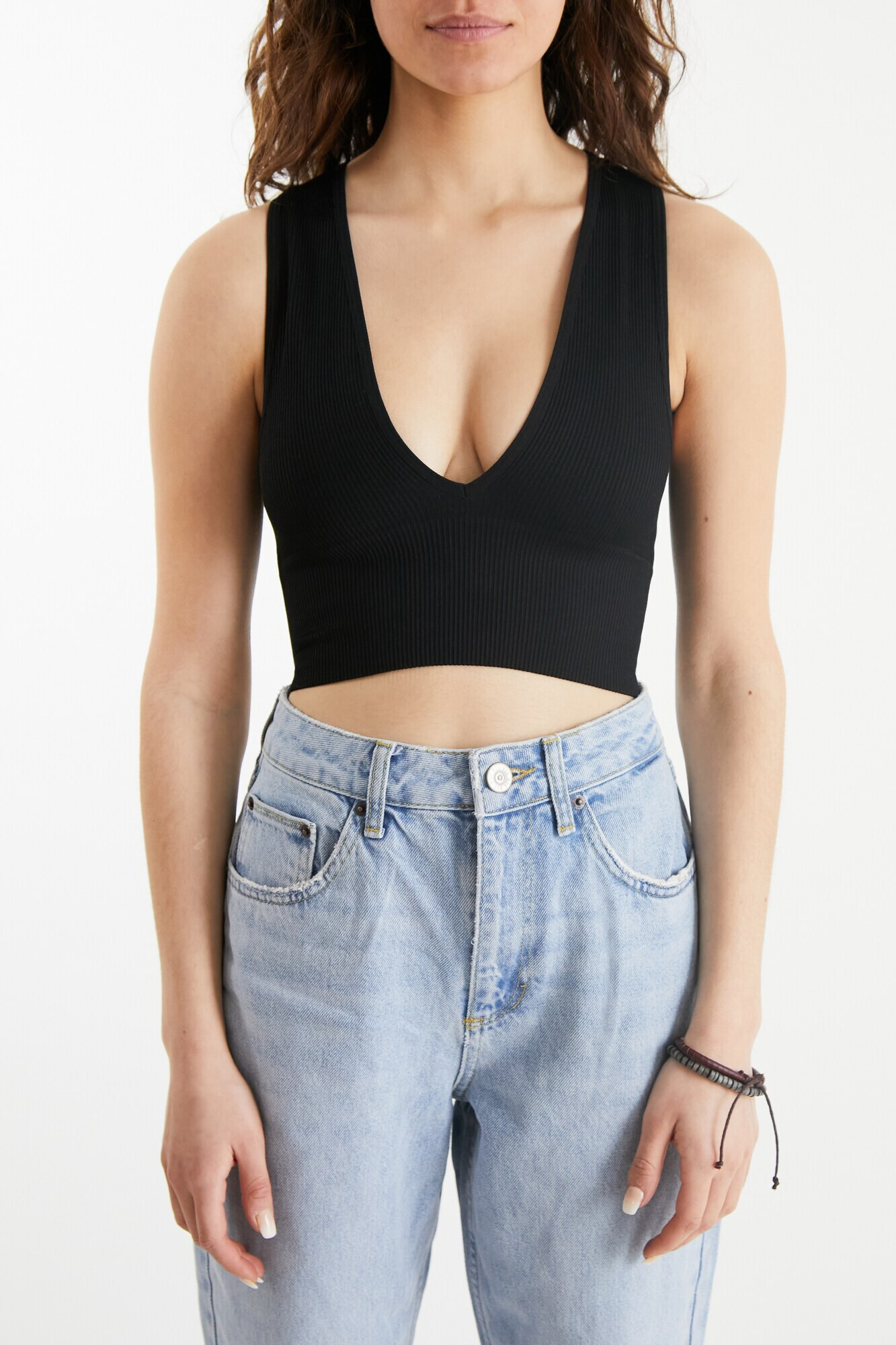 BDG Urban Outfitters Top 'Josie' čierna - Pepit.sk