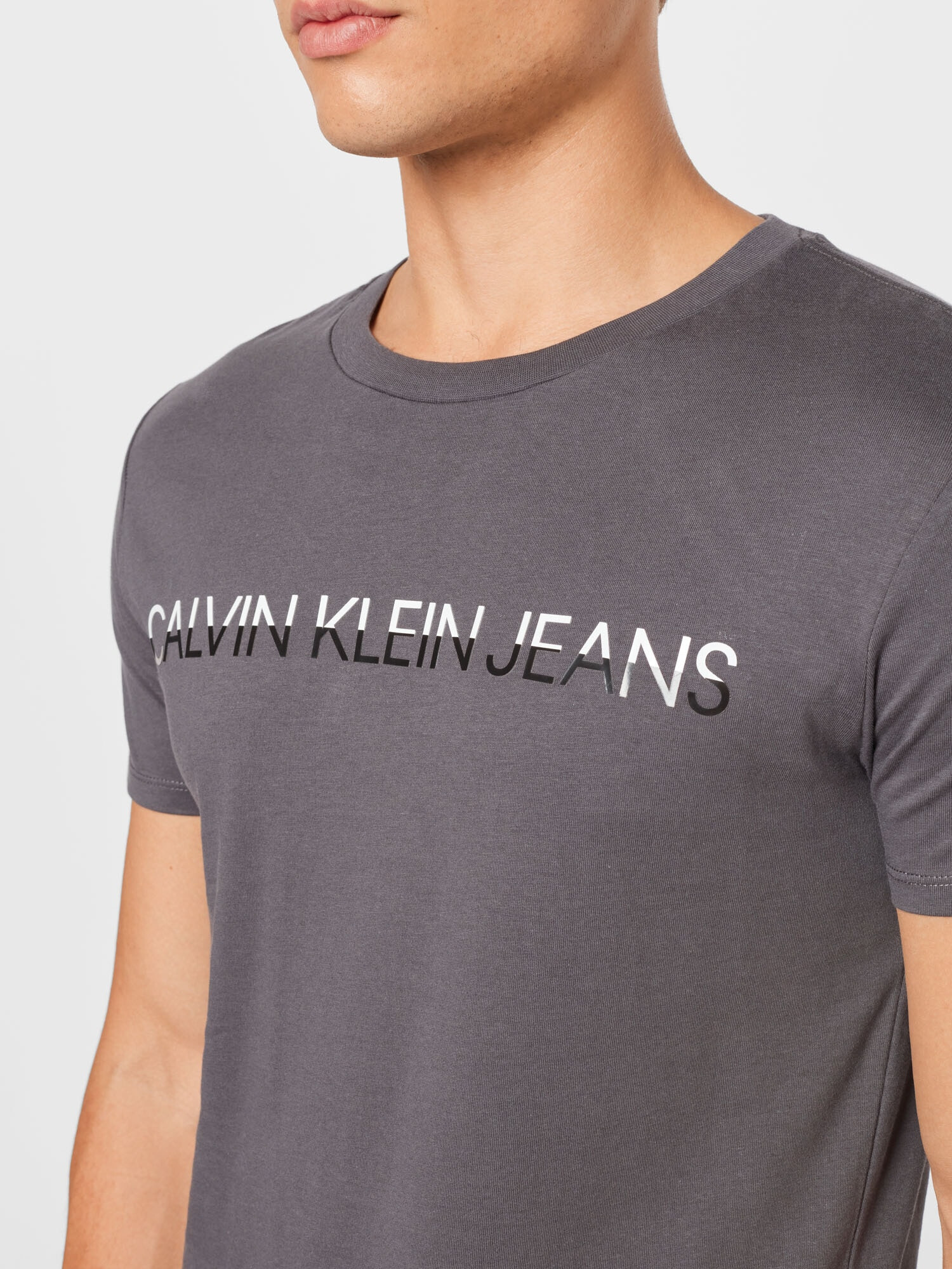 Calvin Klein Jeans Tričko grafitová / čierna / biela - Pepit.sk