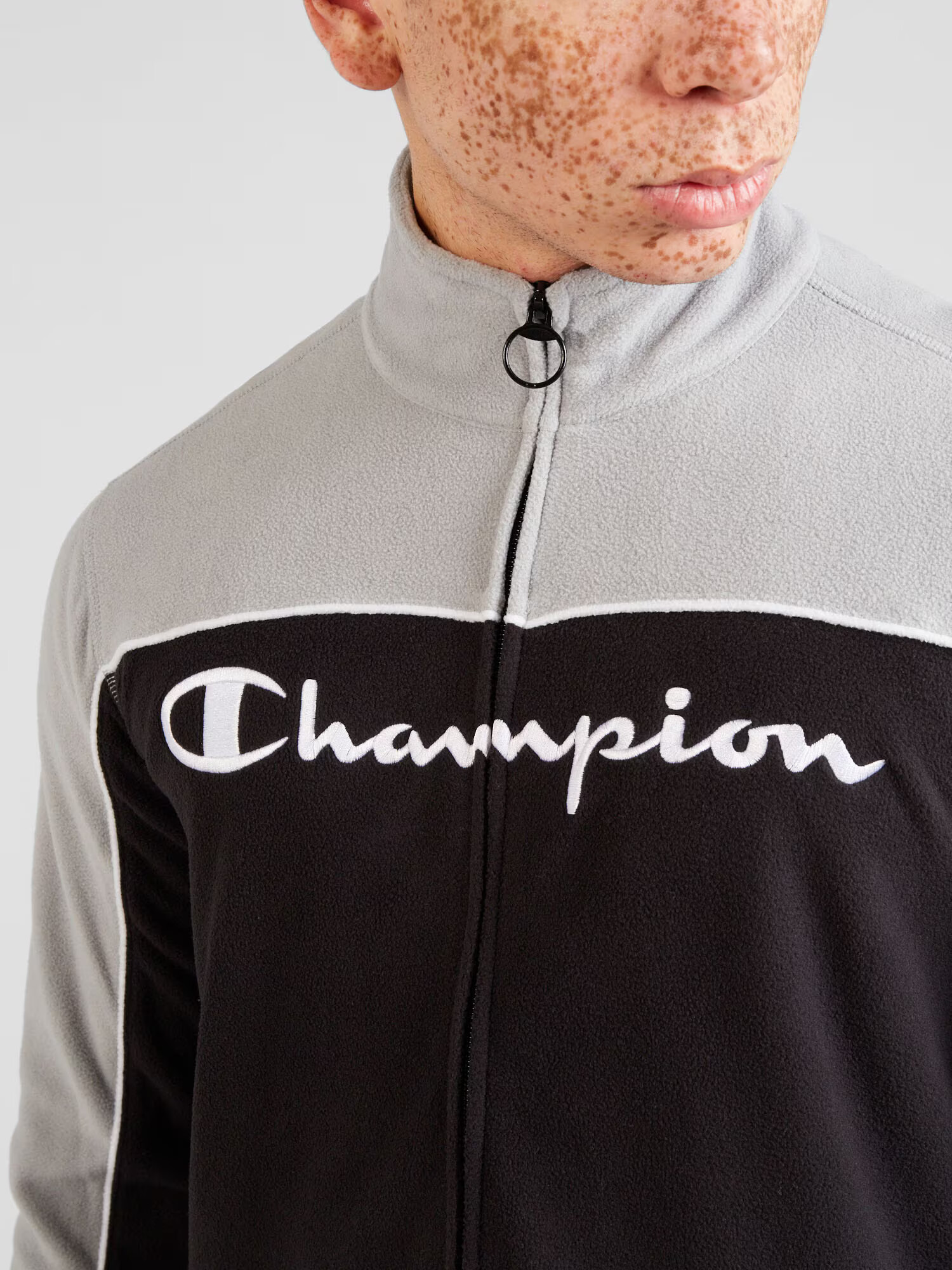 Champion Authentic Athletic Apparel Funkčná flisová bunda svetlosivá / čierna / biela - Pepit.sk