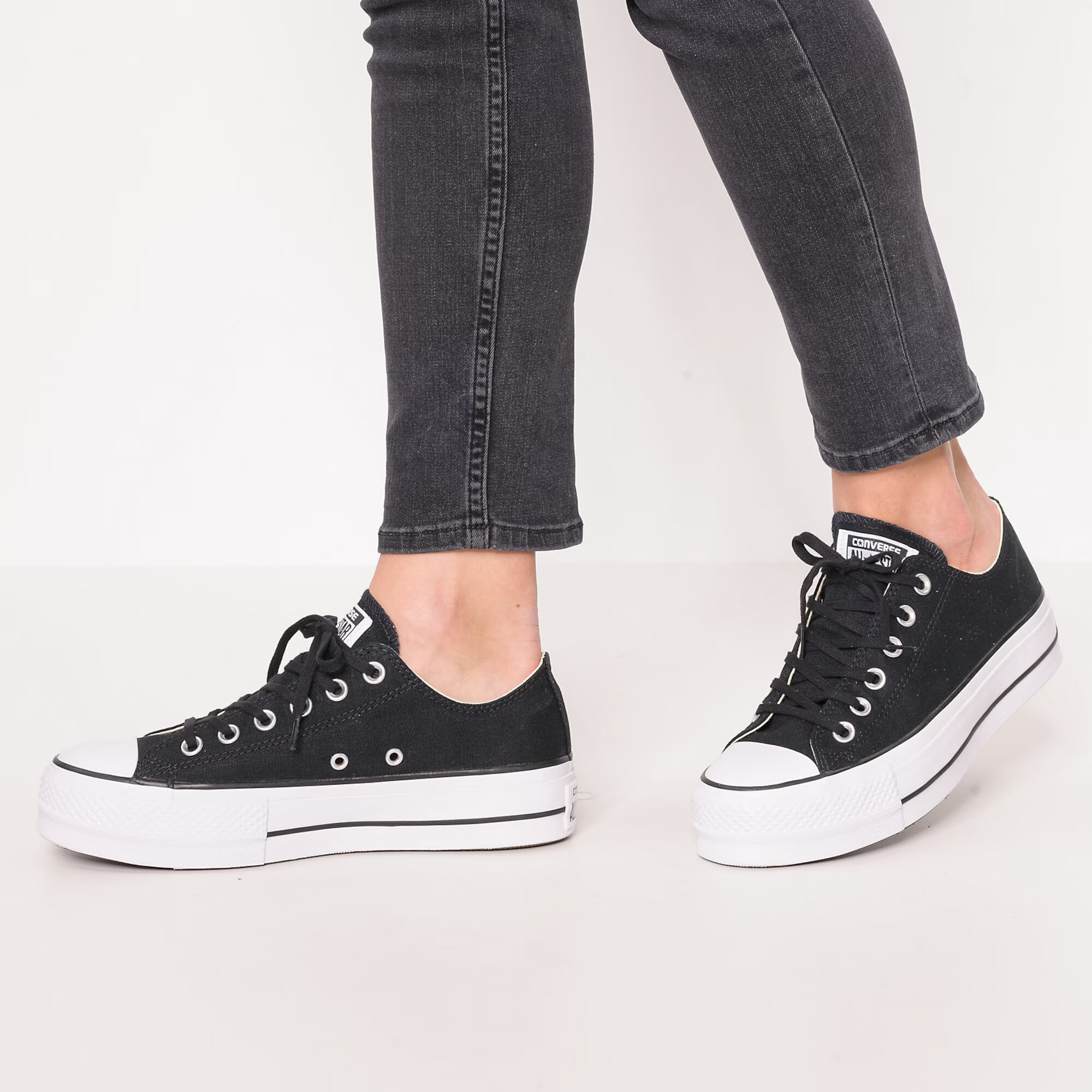 CONVERSE Nízke tenisky 'CHUCK TAYLOR ALL STAR' čierna / biela - Pepit.sk