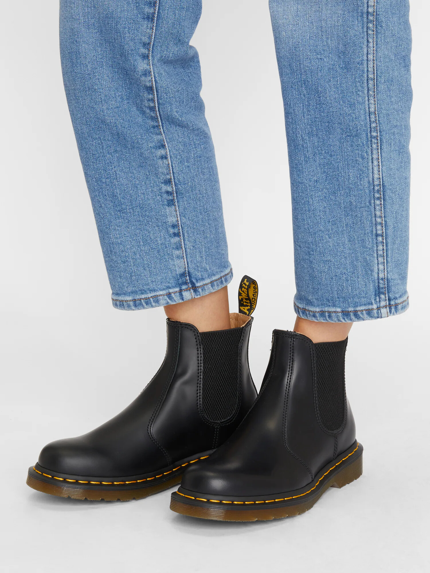 Dr. Martens Chelsea čižmy čokoládová / čierna - Pepit.sk