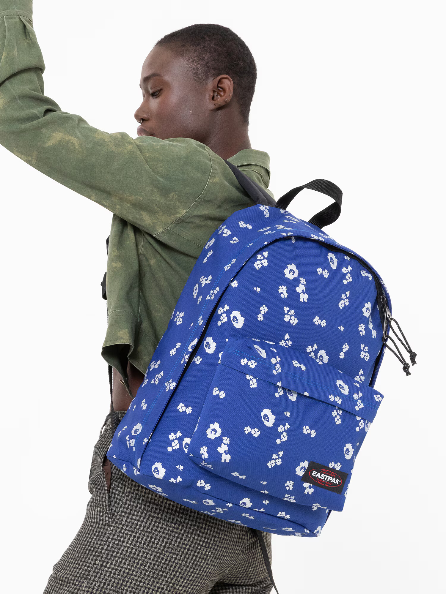 EASTPAK Batoh indigo / červená / čierna / biela - Pepit.sk