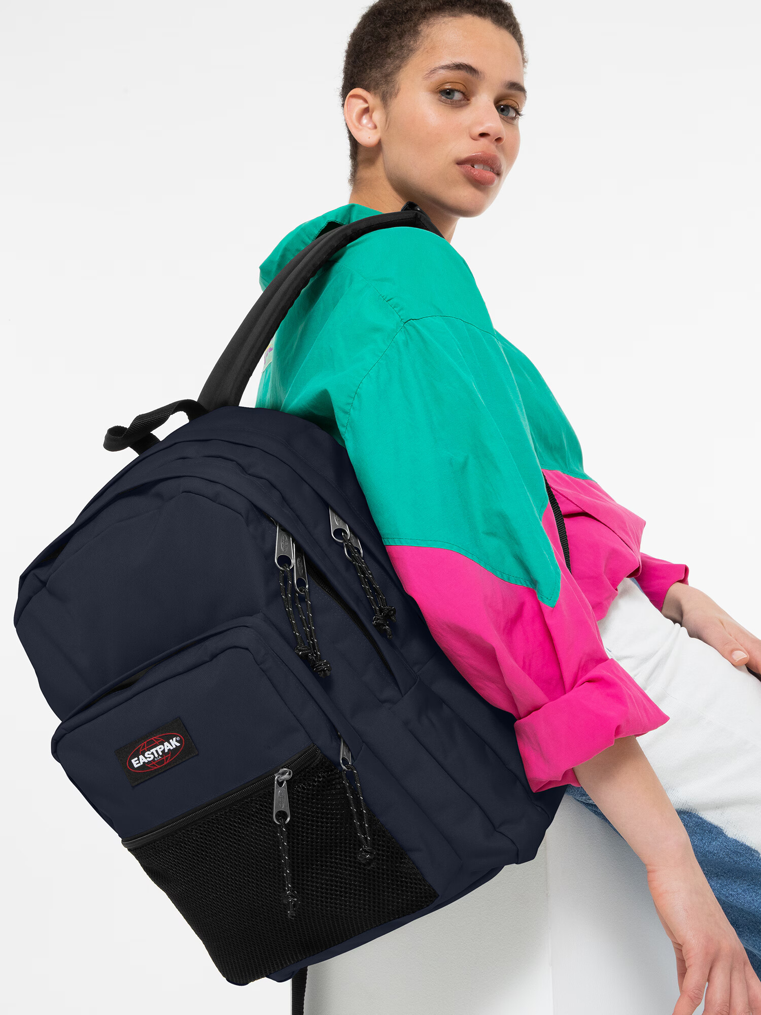 EASTPAK Batoh 'Pinnacle' námornícka modrá / čerešňová / čierna / biela - Pepit.sk