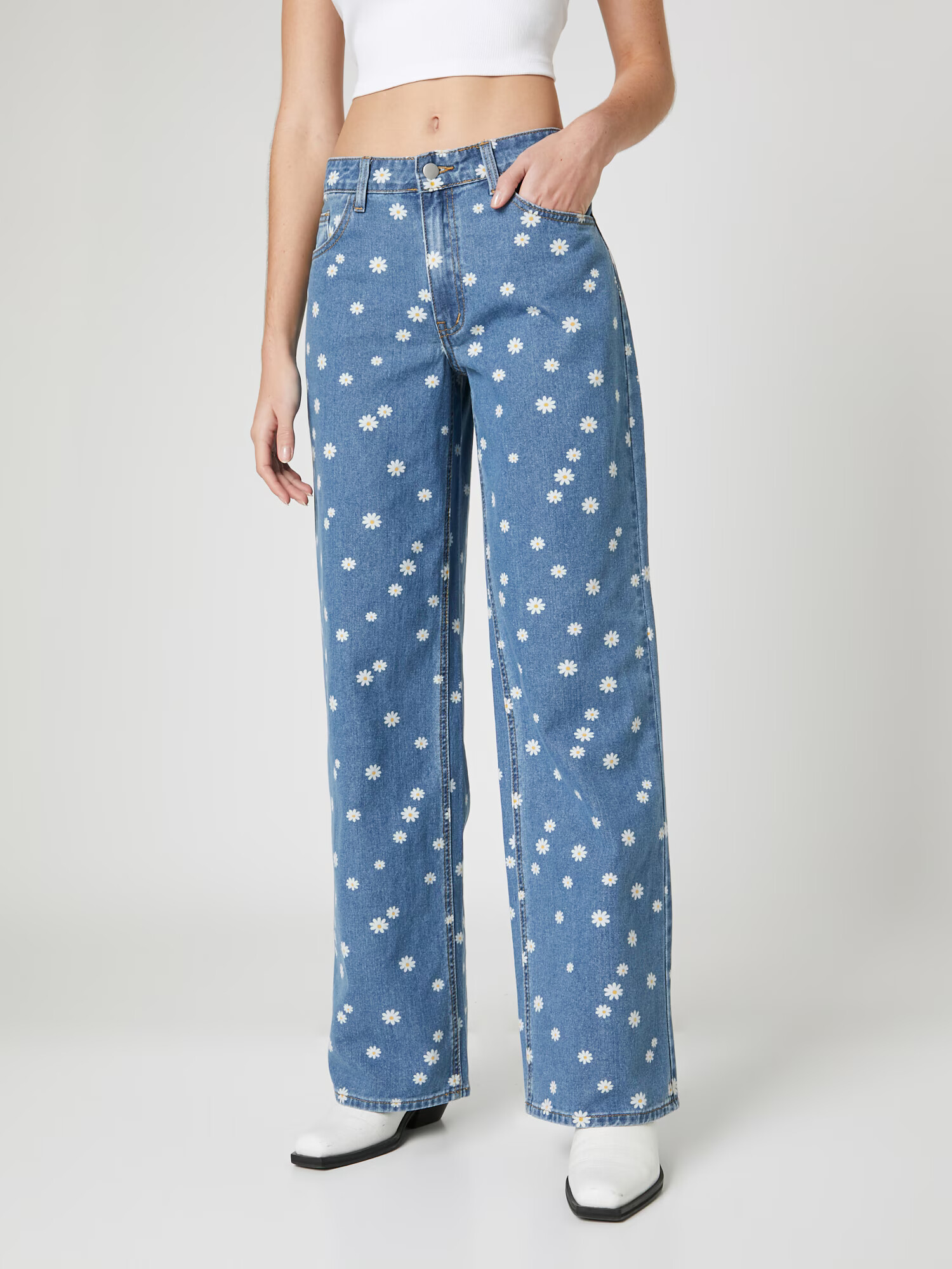 florence by mills exclusive for ABOUT YOU Džínsy 'Daze Dreaming' modrá denim / biela - Pepit.sk