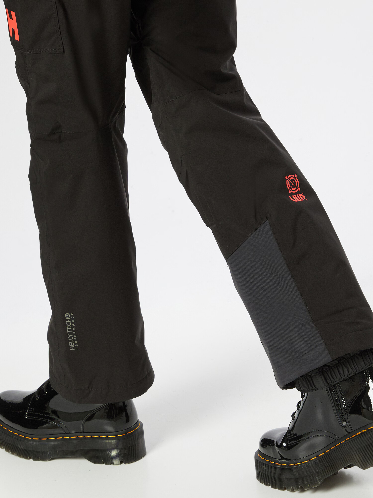 HELLY HANSEN Outdoorové nohavice melónová / čierna - Pepit.sk