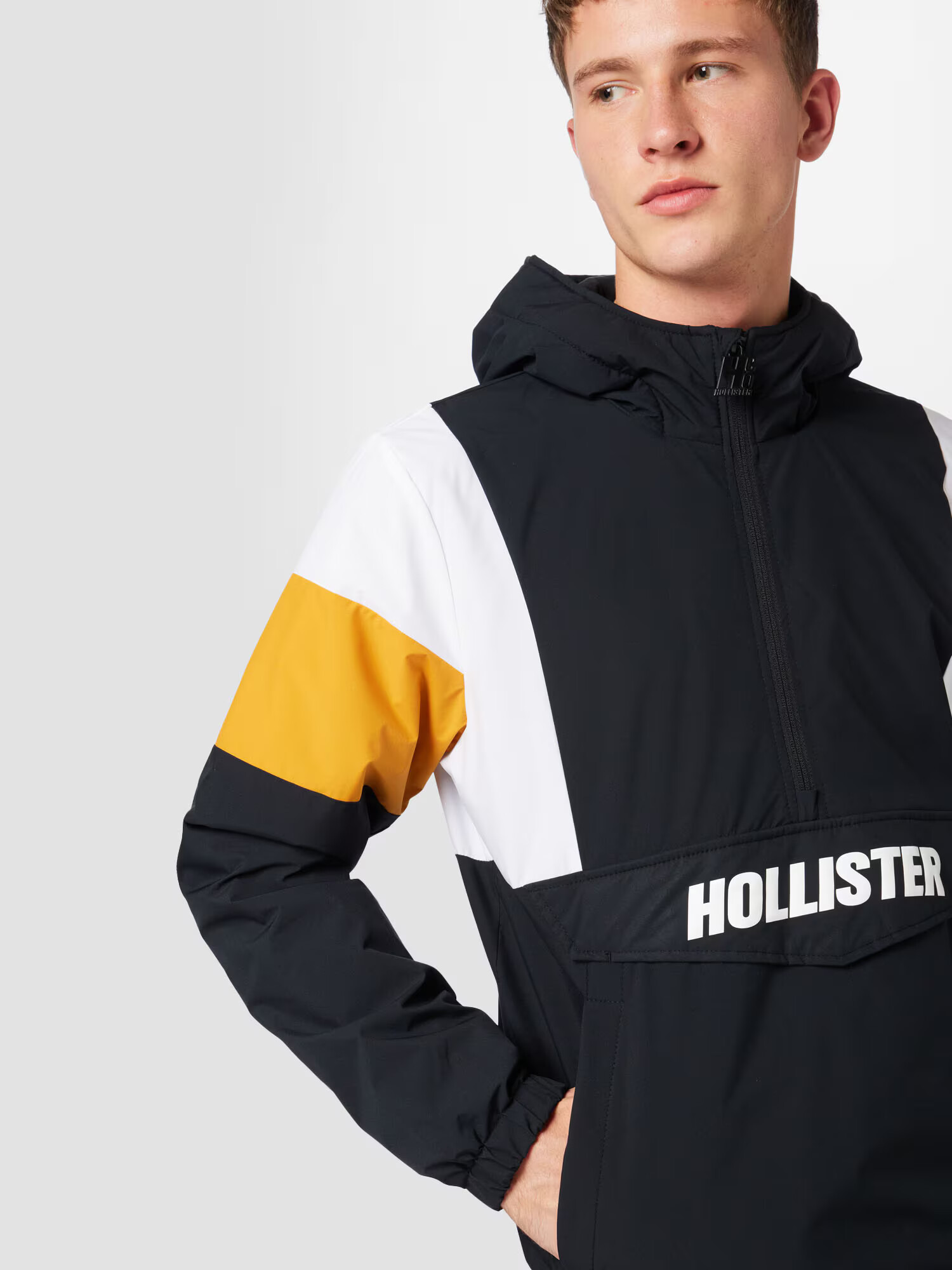 HOLLISTER Prechodná bunda žltá / čierna / biela - Pepit.sk