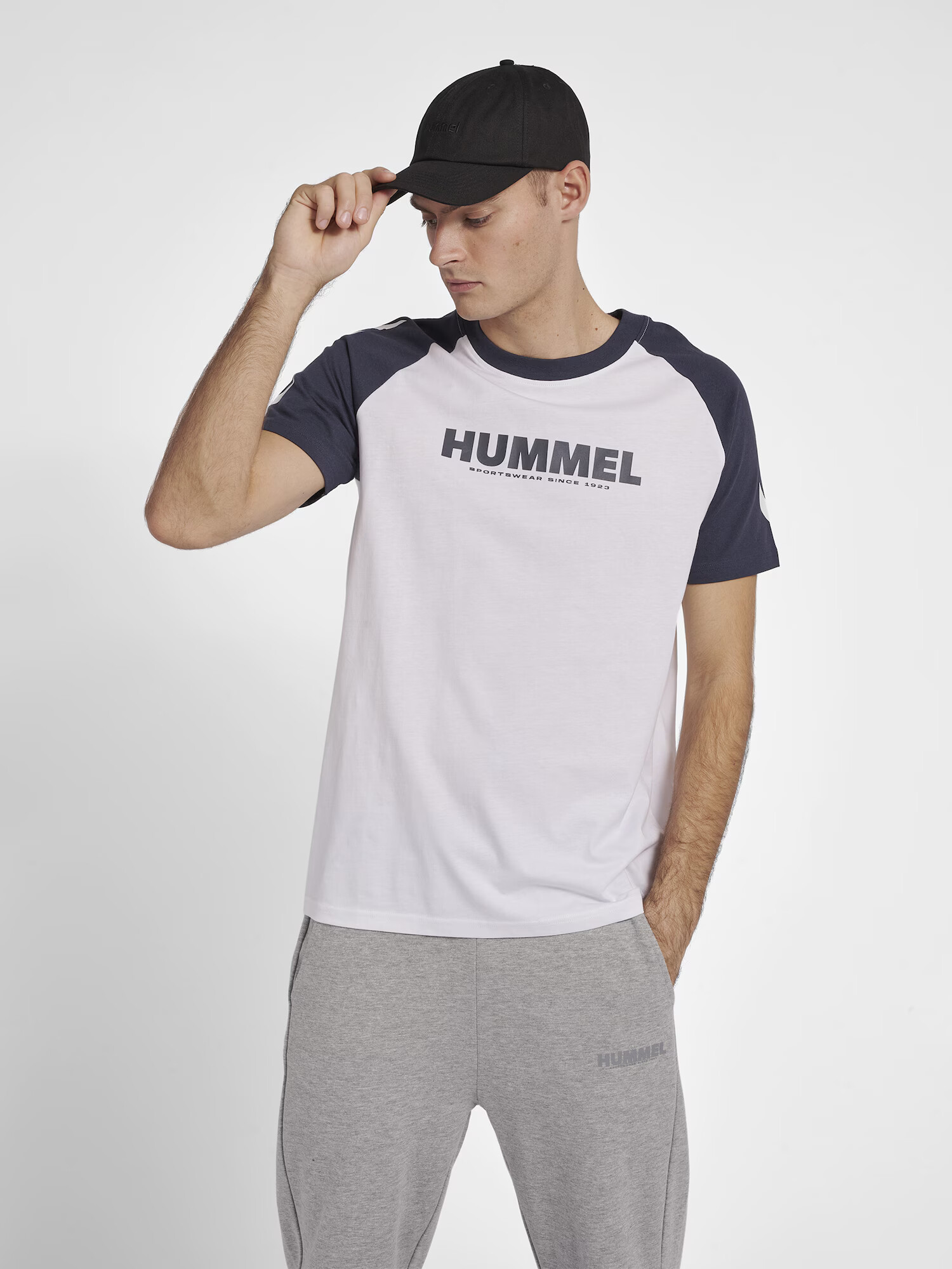 Hummel Funkčné tričko 'Legacy' tmavomodrá / biela - Pepit.sk