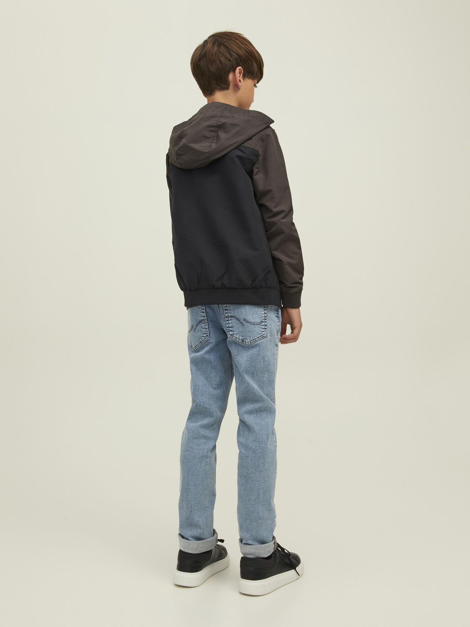 Jack & Jones Junior Prechodná bunda 'Rush' čokoládová / čierna / biela - Pepit.sk