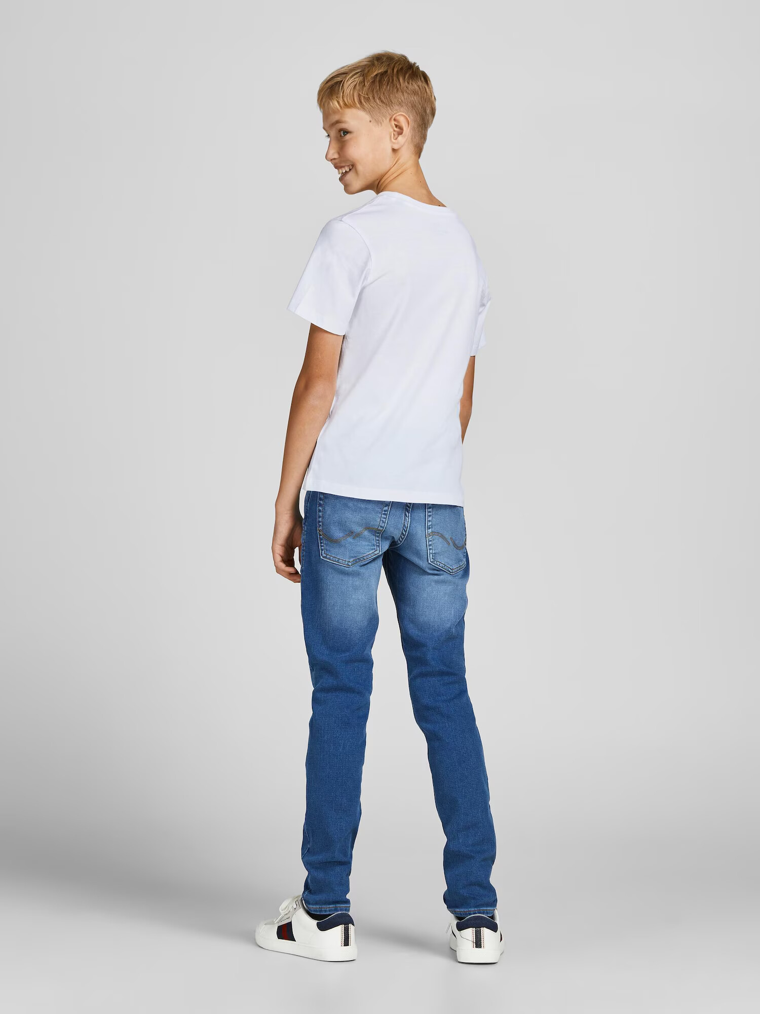 Jack & Jones Junior Tričko námornícka modrá / ohnivo červená / čierna / biela - Pepit.sk