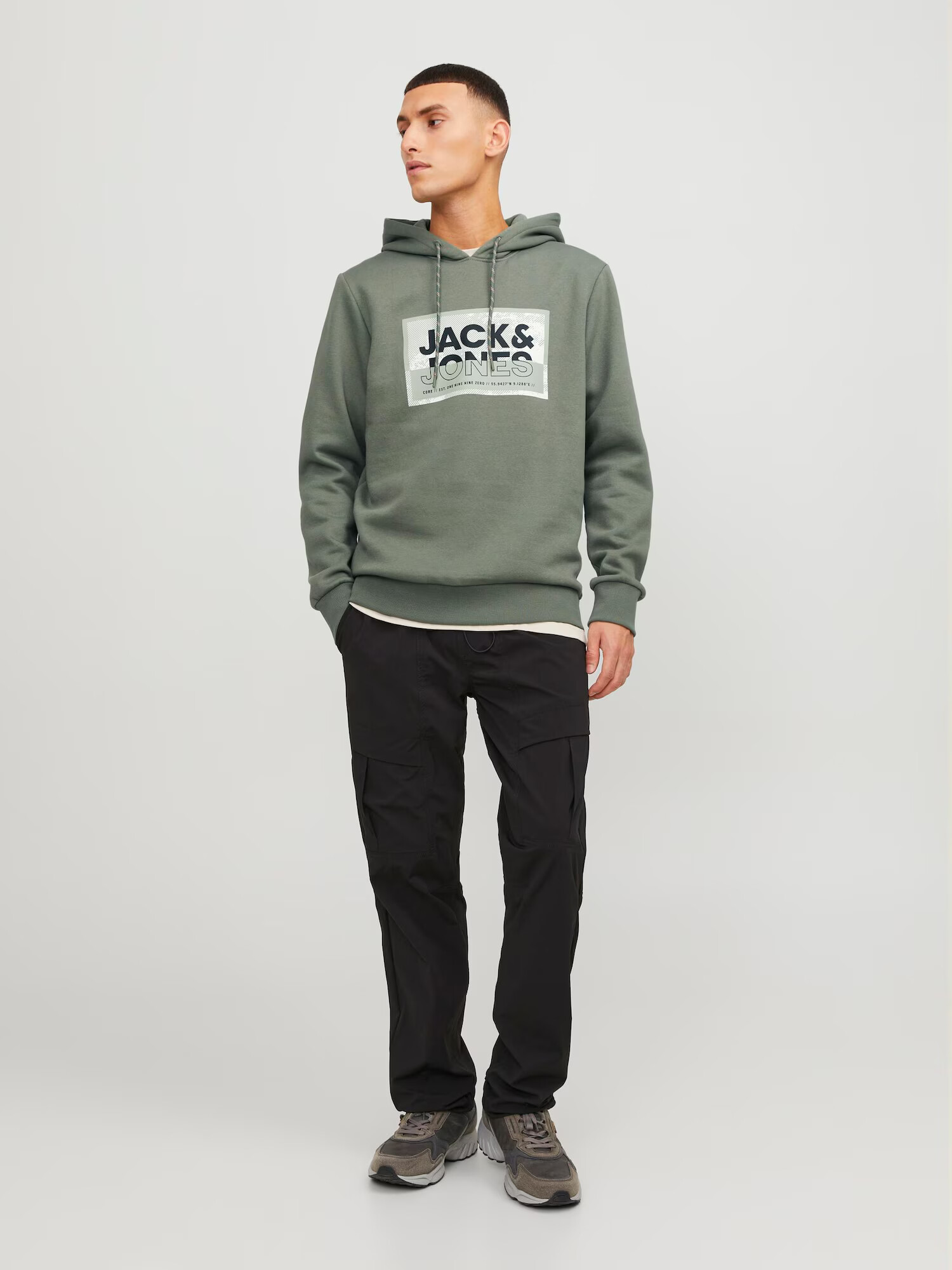 JACK & JONES Mikina 'Logan' kaki / čierna / biela - Pepit.sk