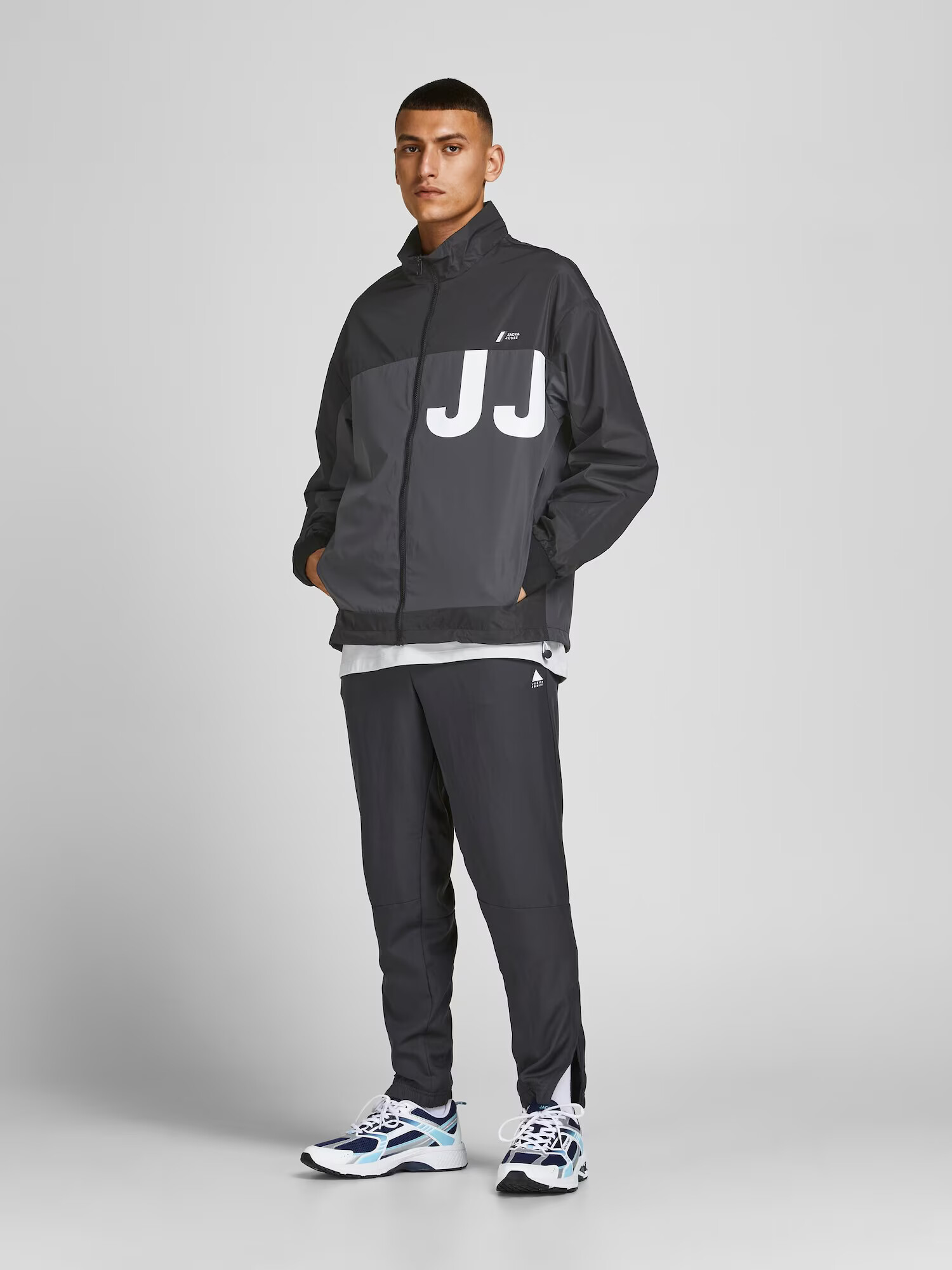 JACK & JONES Prechodná bunda 'Conrad' tmavosivá / čierna / biela - Pepit.sk