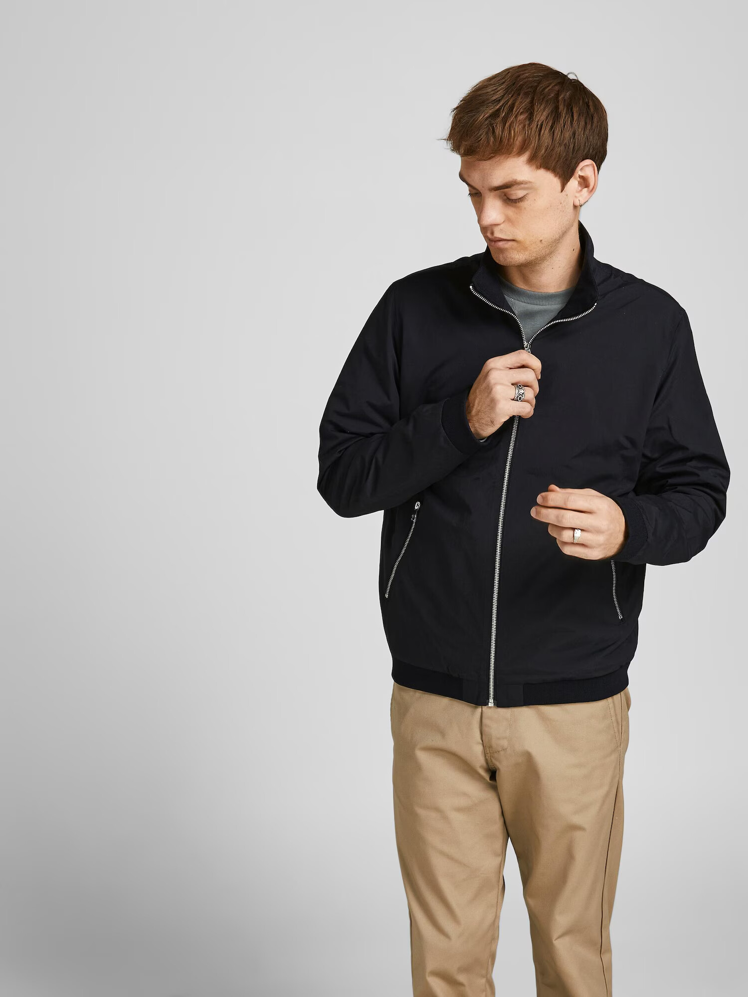 JACK & JONES Prechodná bunda 'Rush Harrington' čierna - Pepit.sk