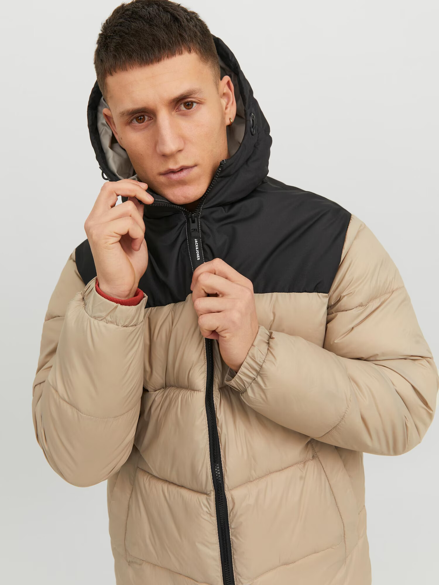 JACK & JONES Prechodná bunda 'Toby' tmavobéžová / čierna - Pepit.sk