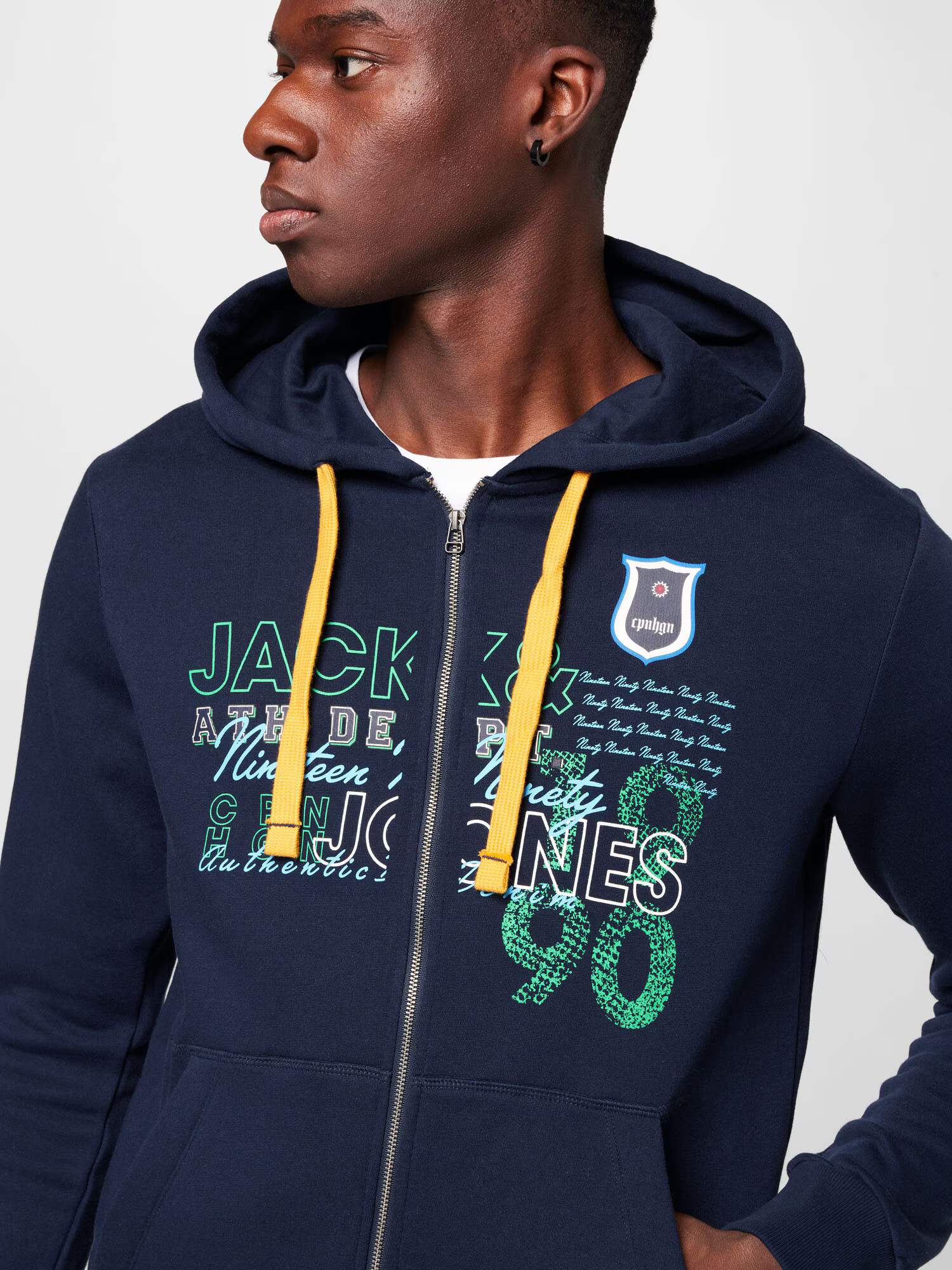 JACK & JONES Tepláková bunda 'SAIL' námornícka modrá / žltá / zelená / biela - Pepit.sk