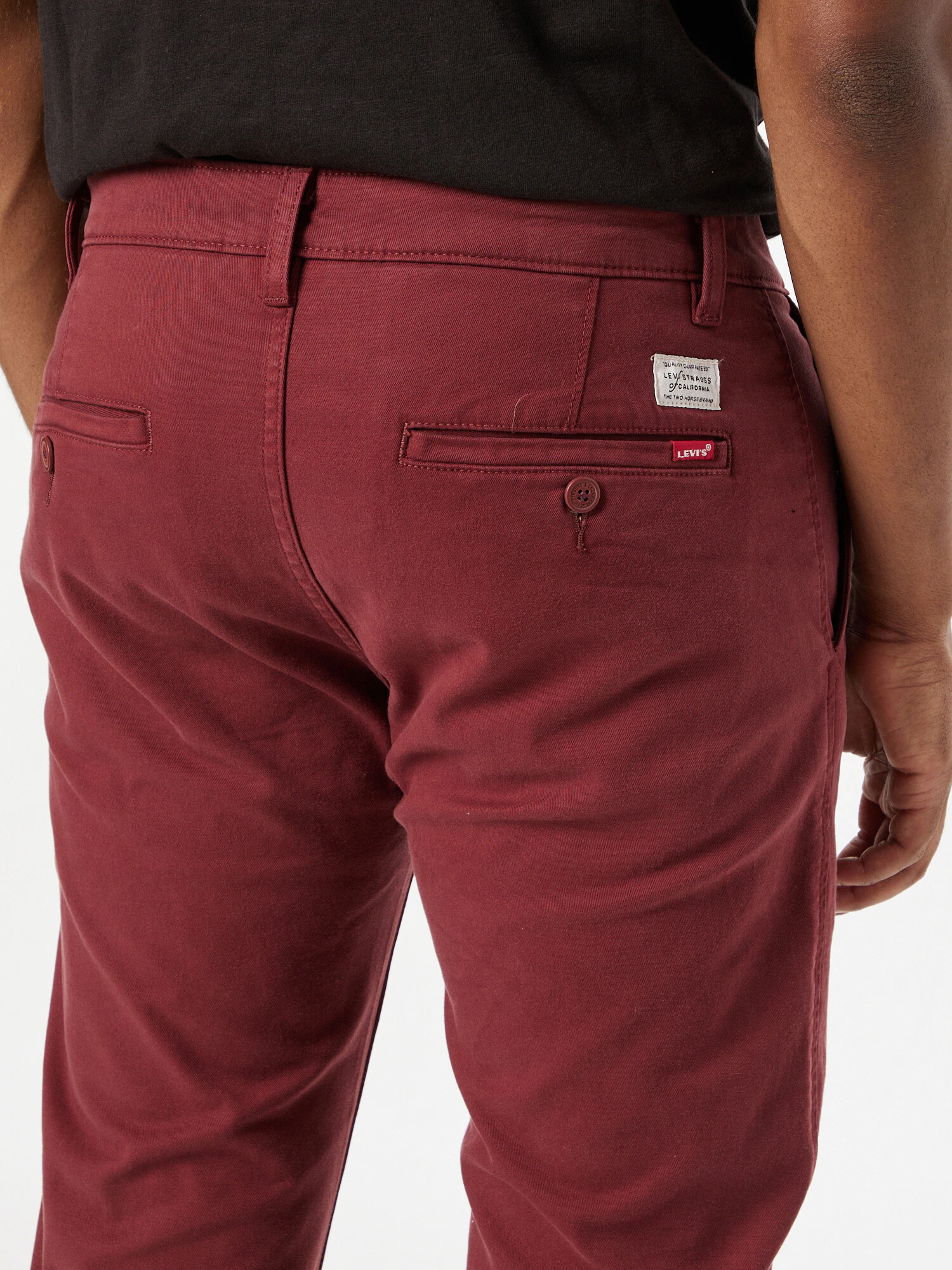 LEVI'S Chino nohavice burgundská - Pepit.sk