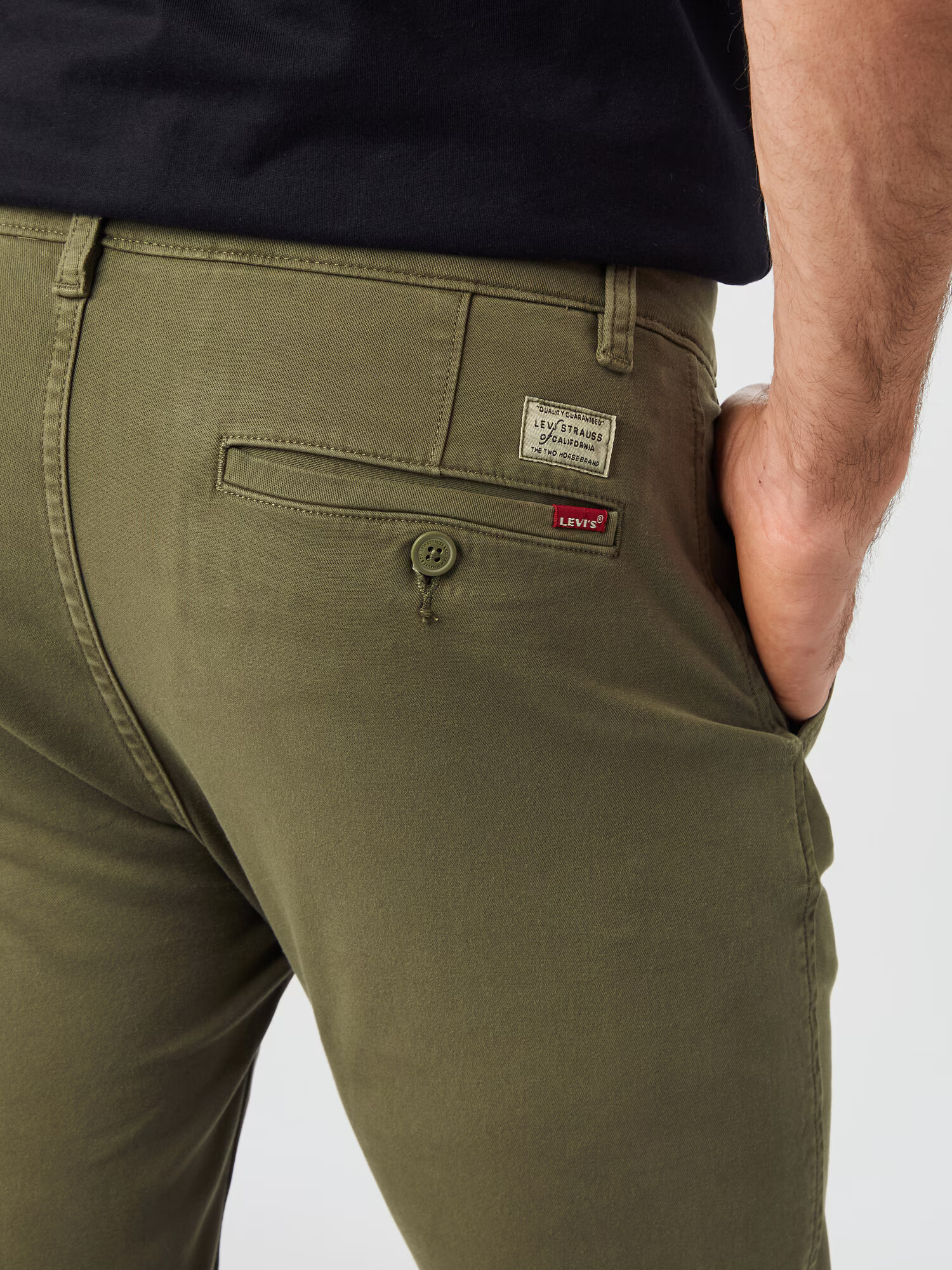 LEVI'S Chino nohavice 'SLIM TAPER CHINO II' olivová - Pepit.sk