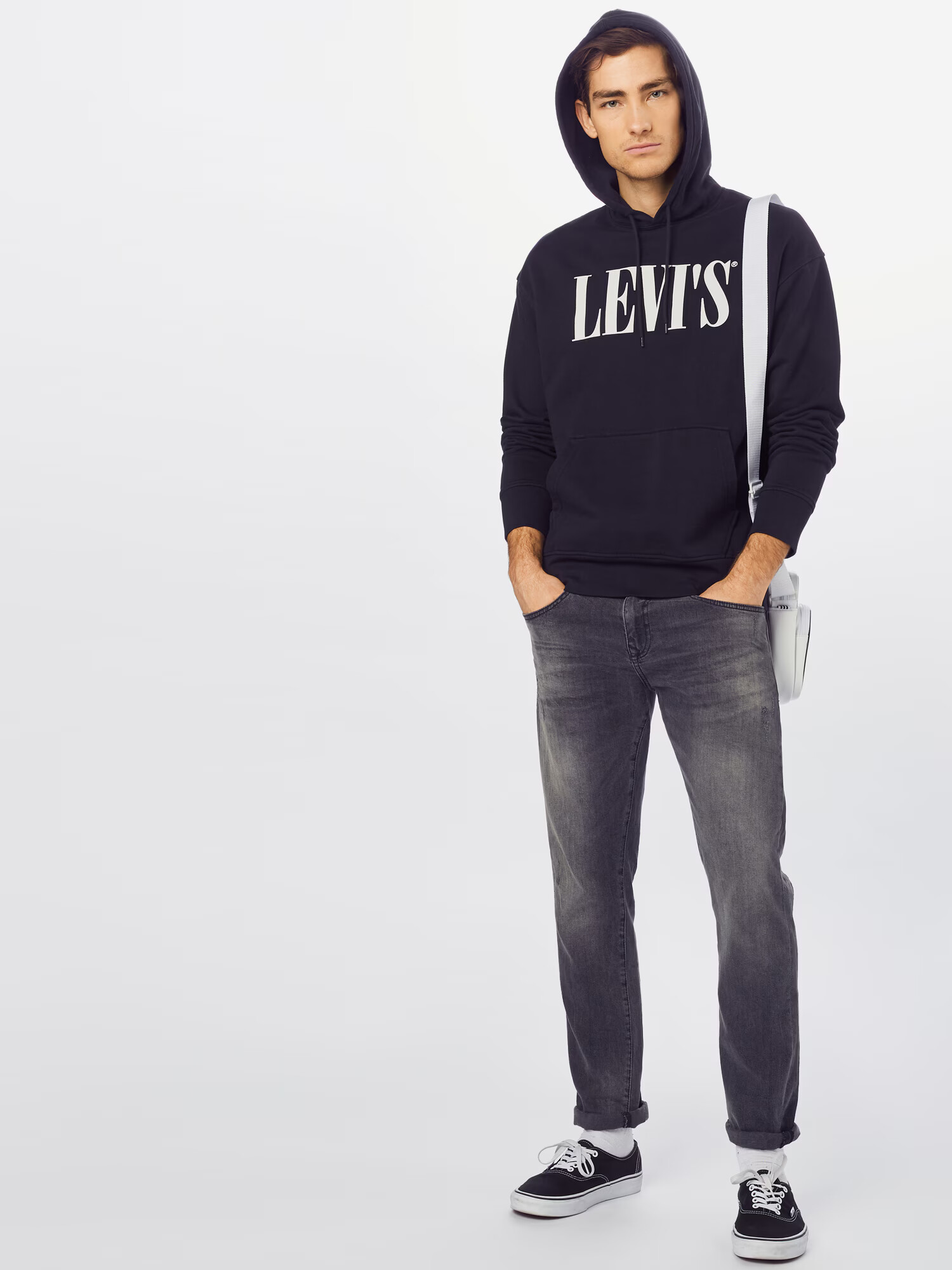 LEVI'S Mikina 'OVERSIZED GRAPHIC' čierna / biela - Pepit.sk