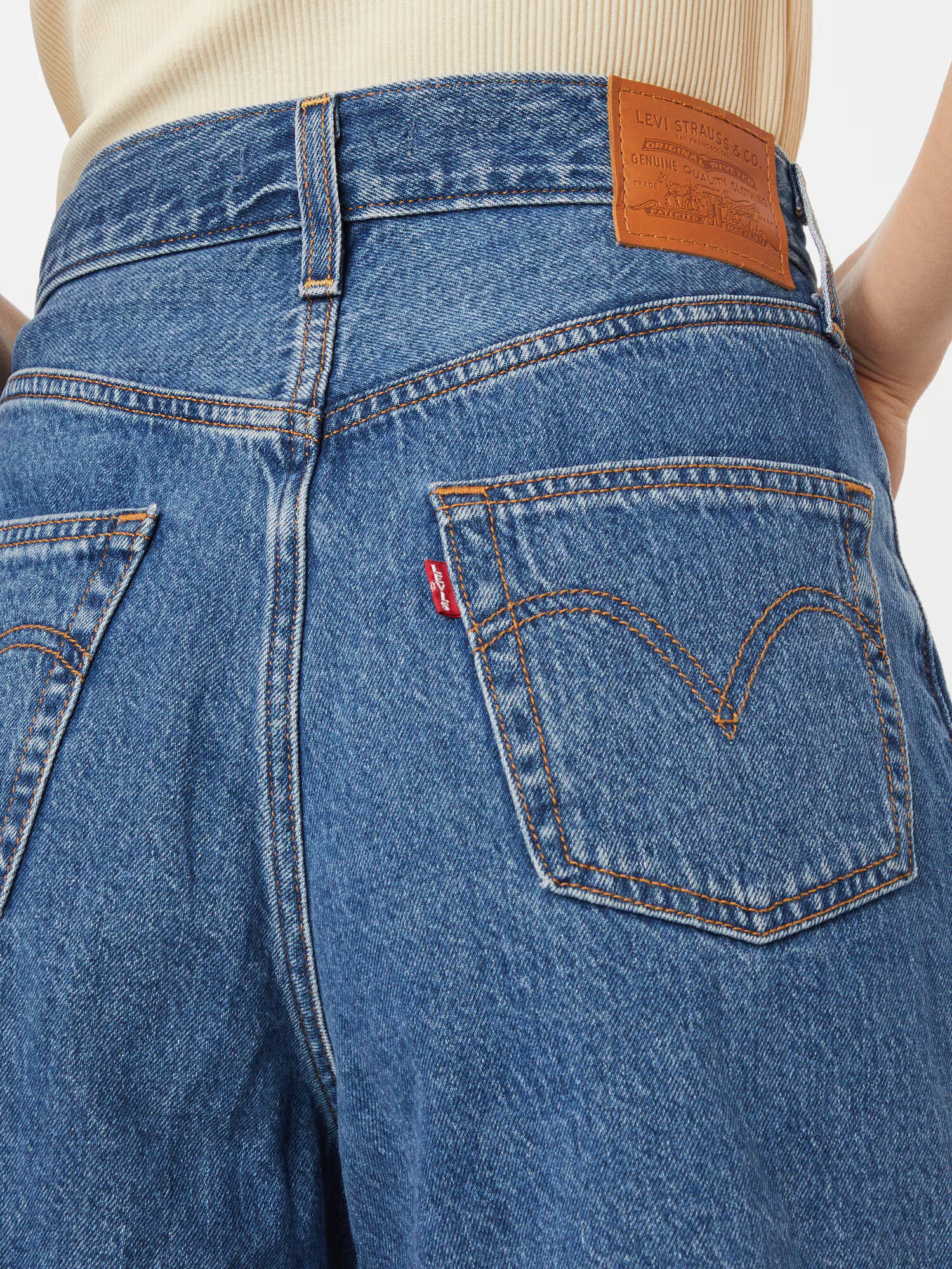 LEVI'S Plisované rifle 'PLEATED RIBCAGE SHORT' modrá denim - Pepit.sk