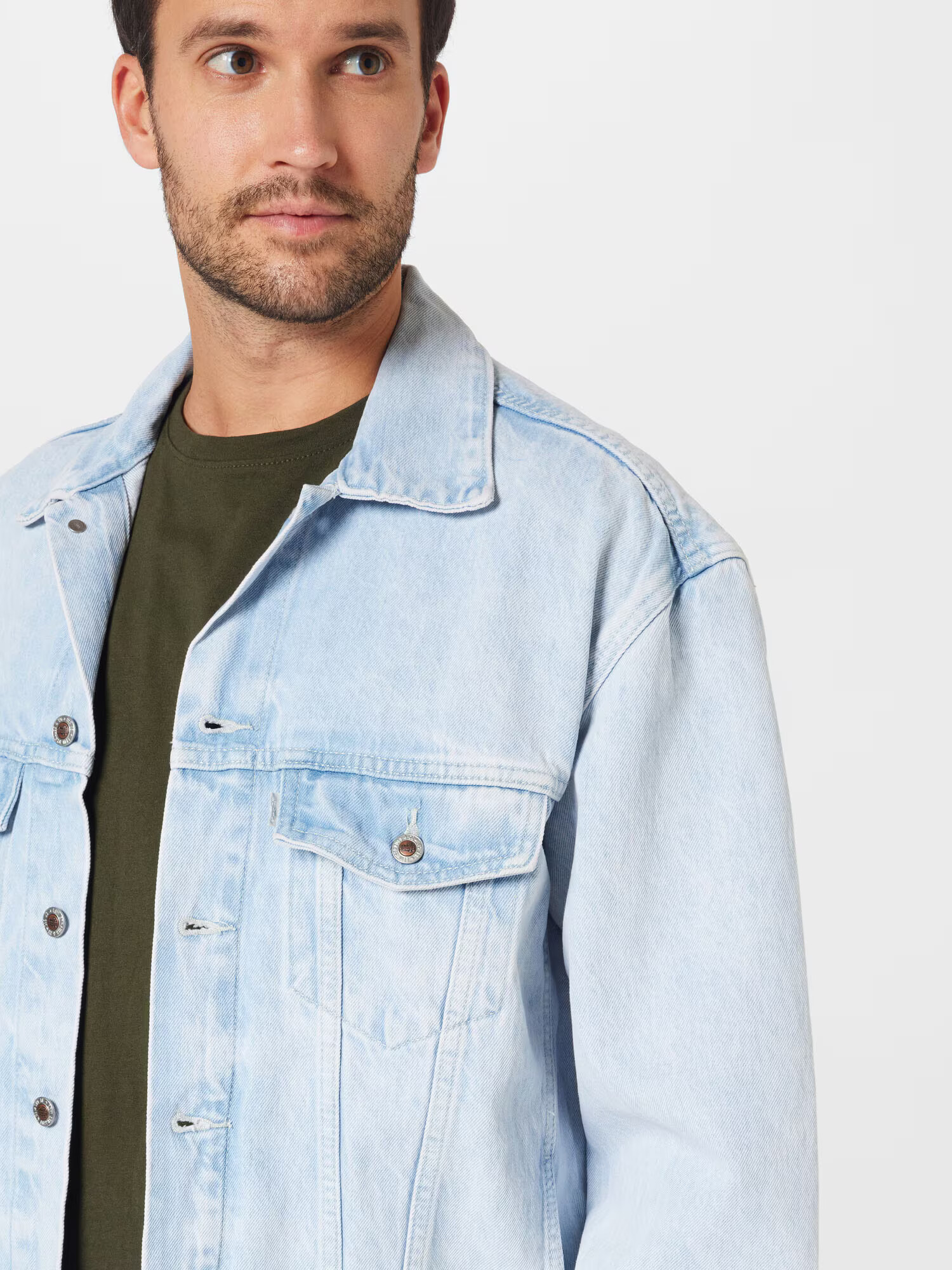 LEVI'S Prechodná bunda 'THE SILVERTAB TRUCKER LIGHT INDIGO - WORN IN' svetlomodrá - Pepit.sk